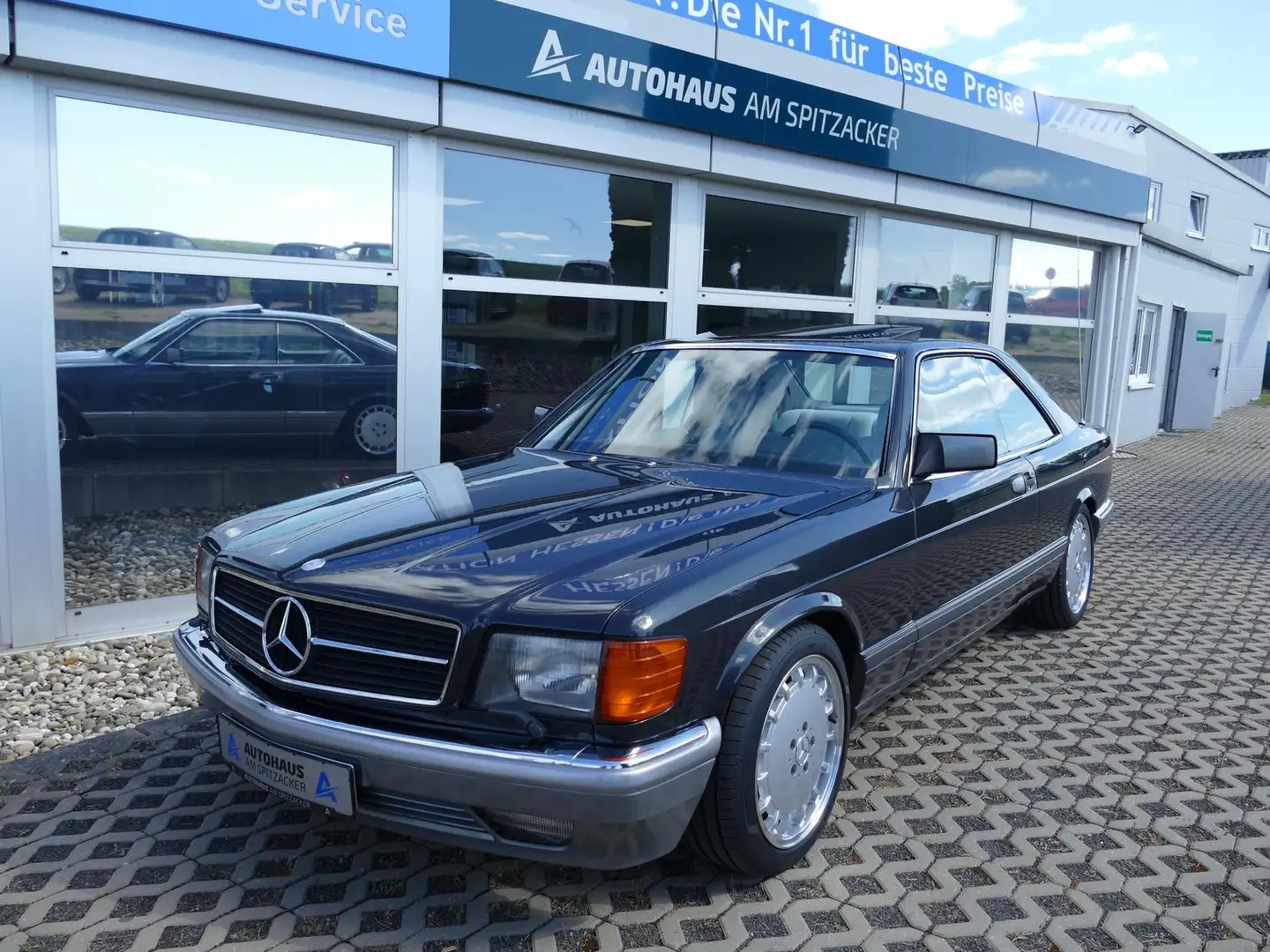 Mercedes-Benz 560 SEC C126 *Wertanlage* Schwarz - 2