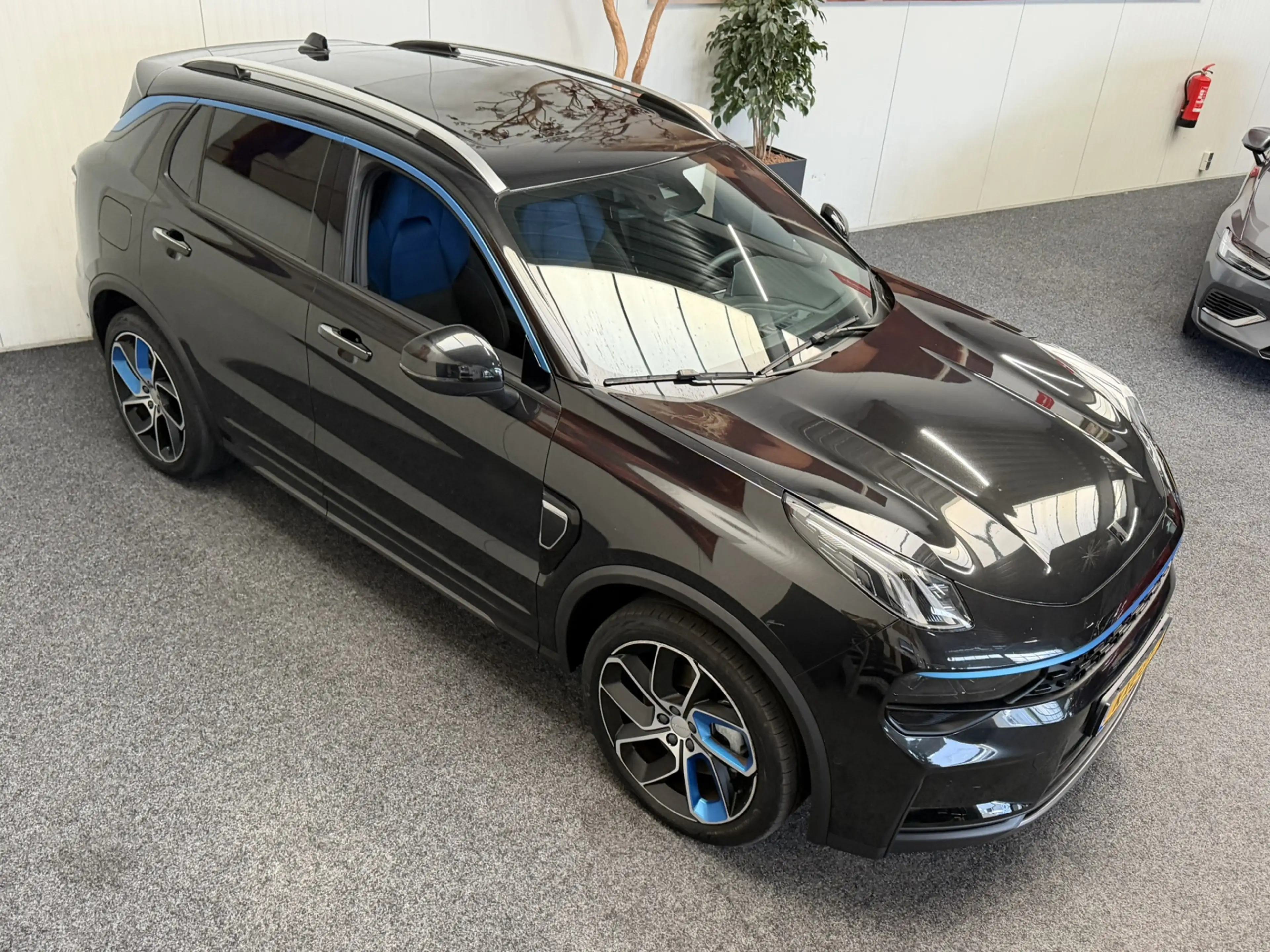 Lynk & Co 01 1.5 6.6kW MY 2023 ZWARTE HEMEL FACELIFT 360 CAMERA — photo 10