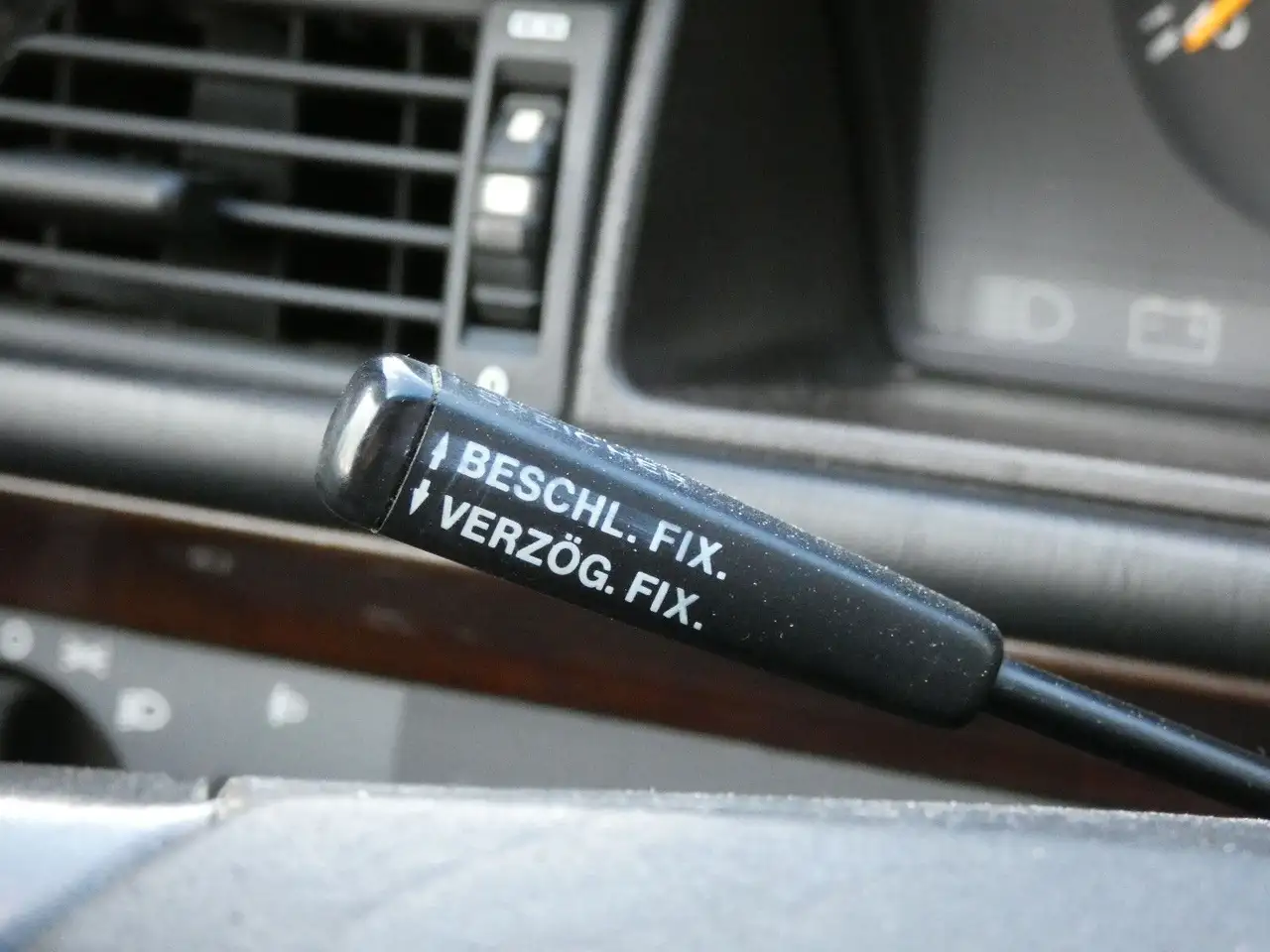 Mercedes-Benz 300 CE 24V Coupe W124 Klima Schiebedach el Sitze, foto 10