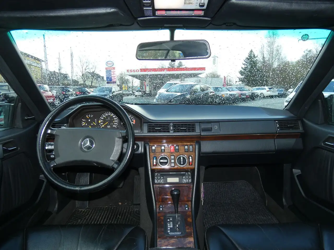 Mercedes-Benz 300 CE 24V Coupe W124 Klima Schiebedach el Sitze, foto 9