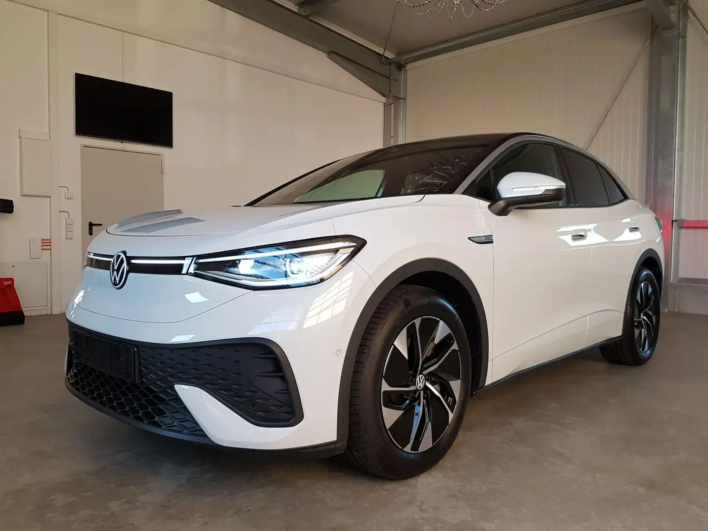 Volkswagen ID.5 Pro Performance 204 PS-NaviDiscoverPro-360°Kame... Weiß - 1