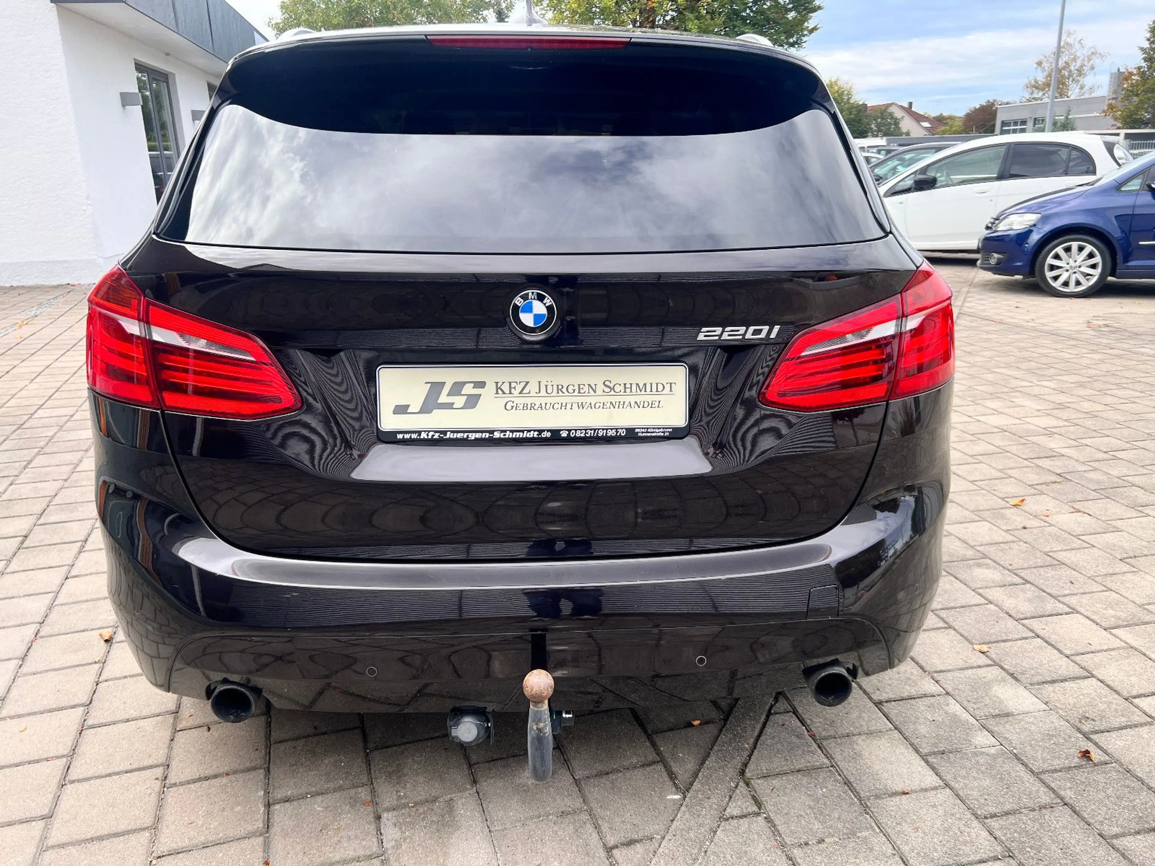 BMW 220 i 2 Active Tourer Advantage Navi LED AHK SHZ — photo 6