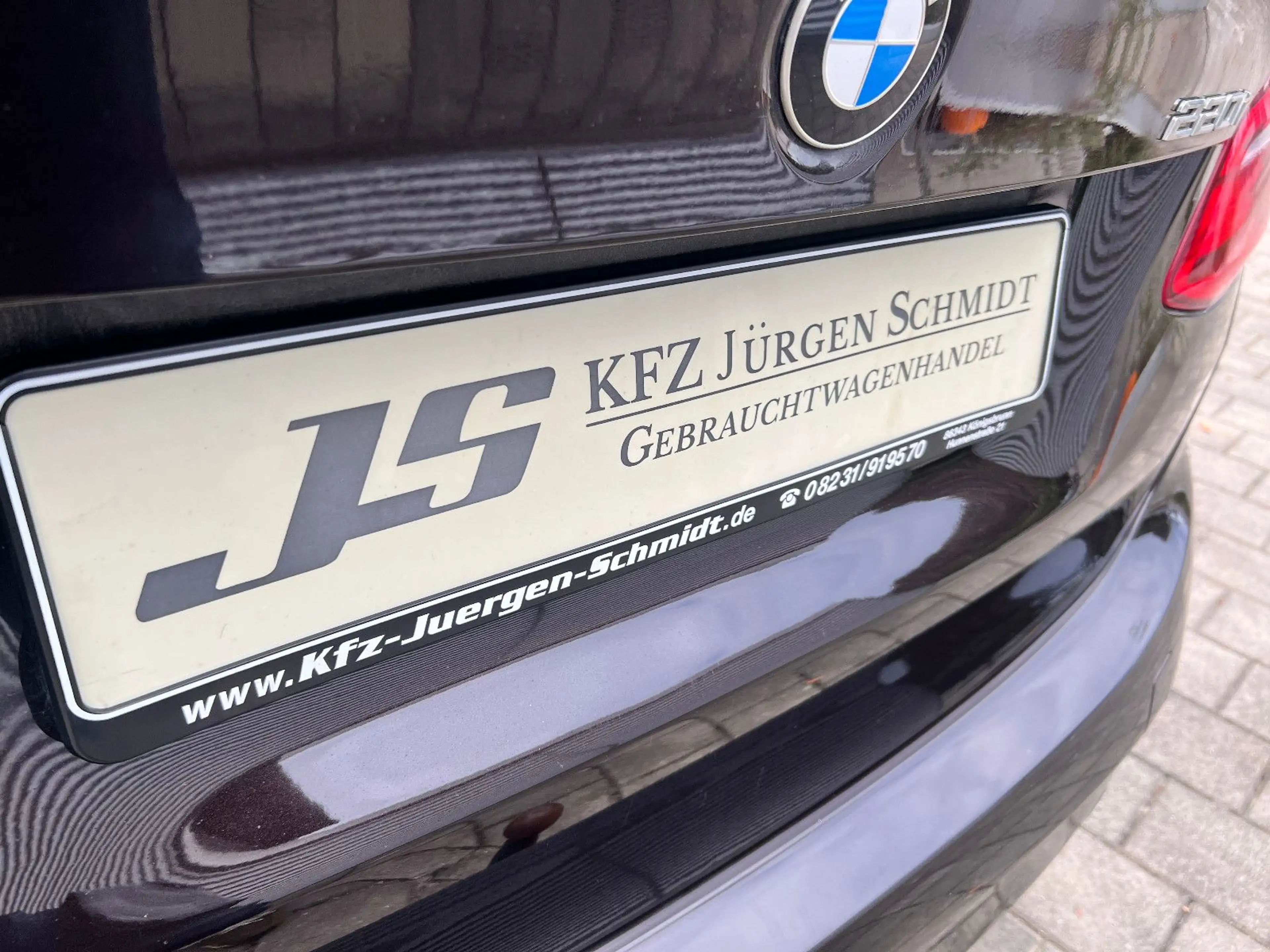 BMW 220 i 2 Active Tourer Advantage Navi LED AHK SHZ — photo 11