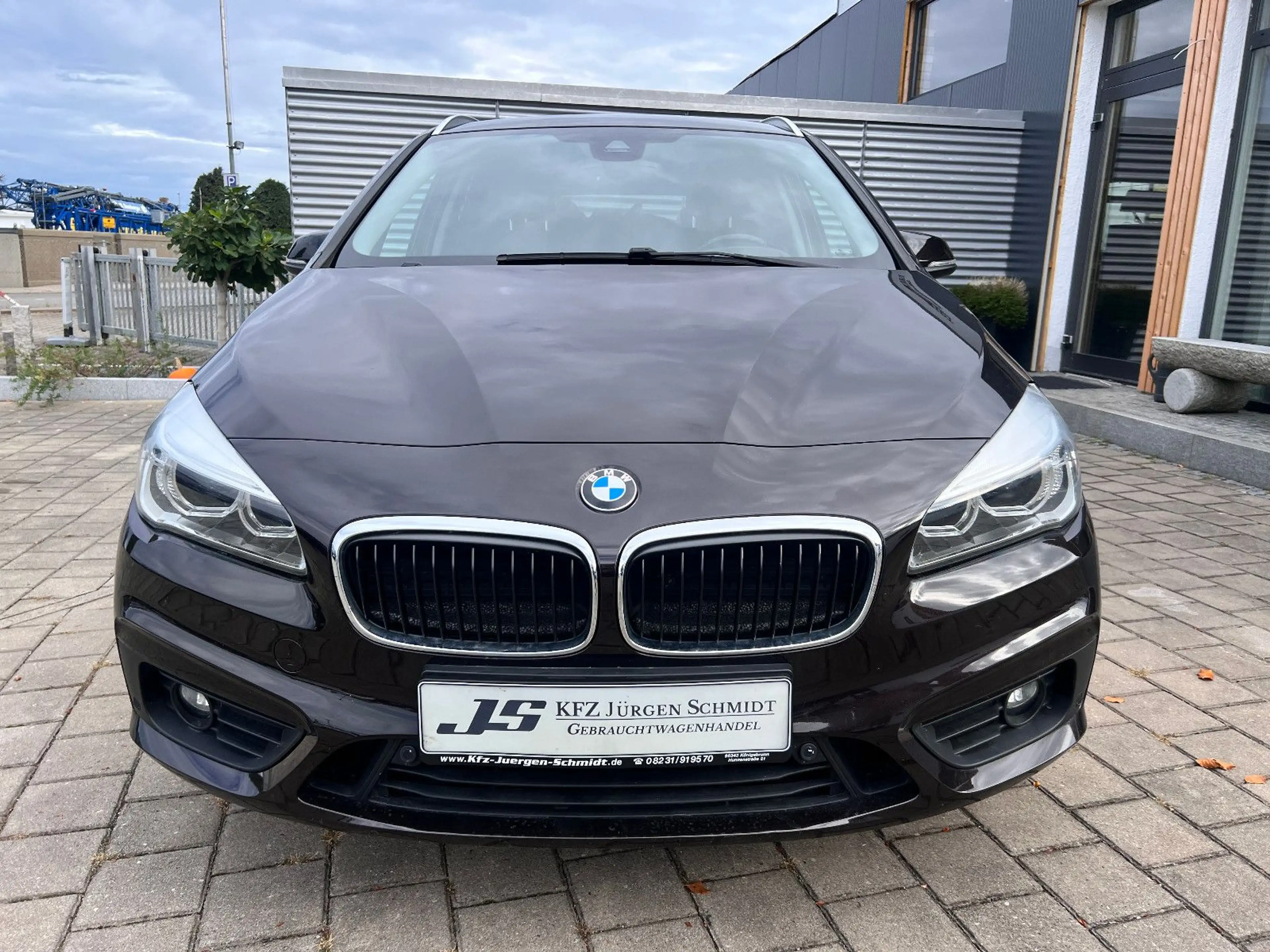 BMW 220 i 2 Active Tourer Advantage Navi LED AHK SHZ — photo 3