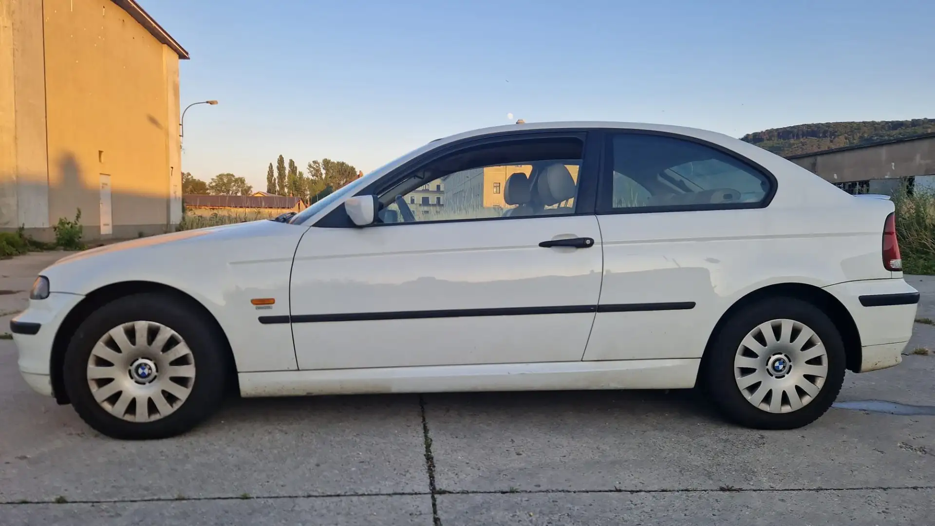 BMW 316 316i Coupé Österreich-Paket Automatik Leder - 1