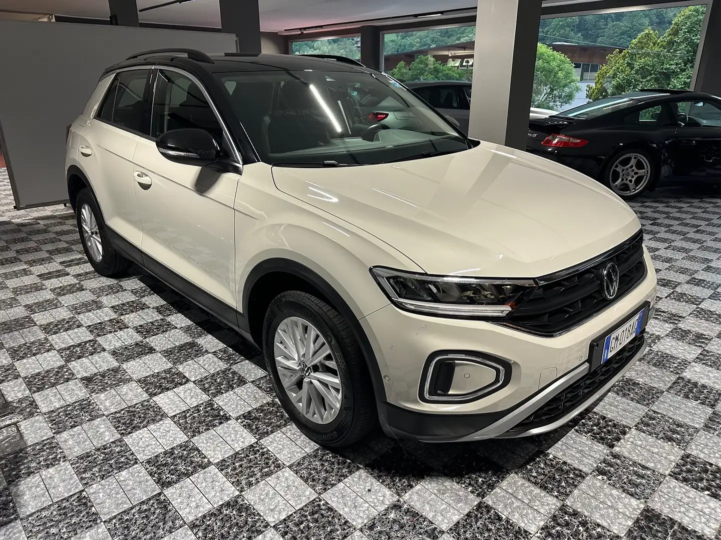 Volkswagen T-Roc T-Roc 1.0 tsi Life 110cv Weiß - 2