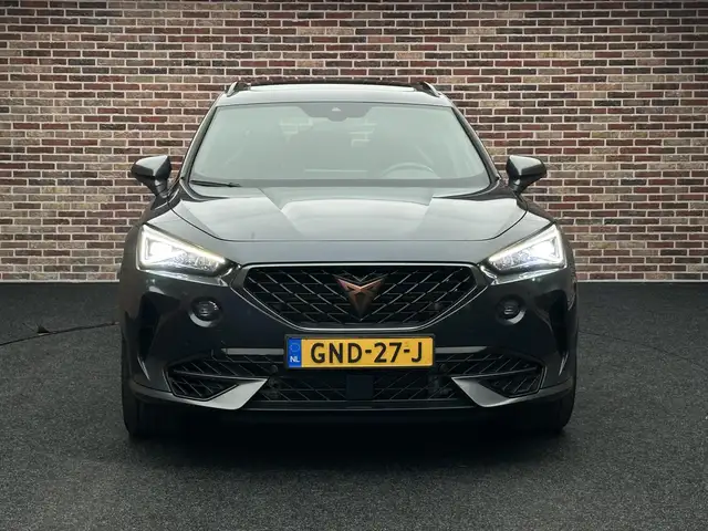 Cupra Formentor view 5