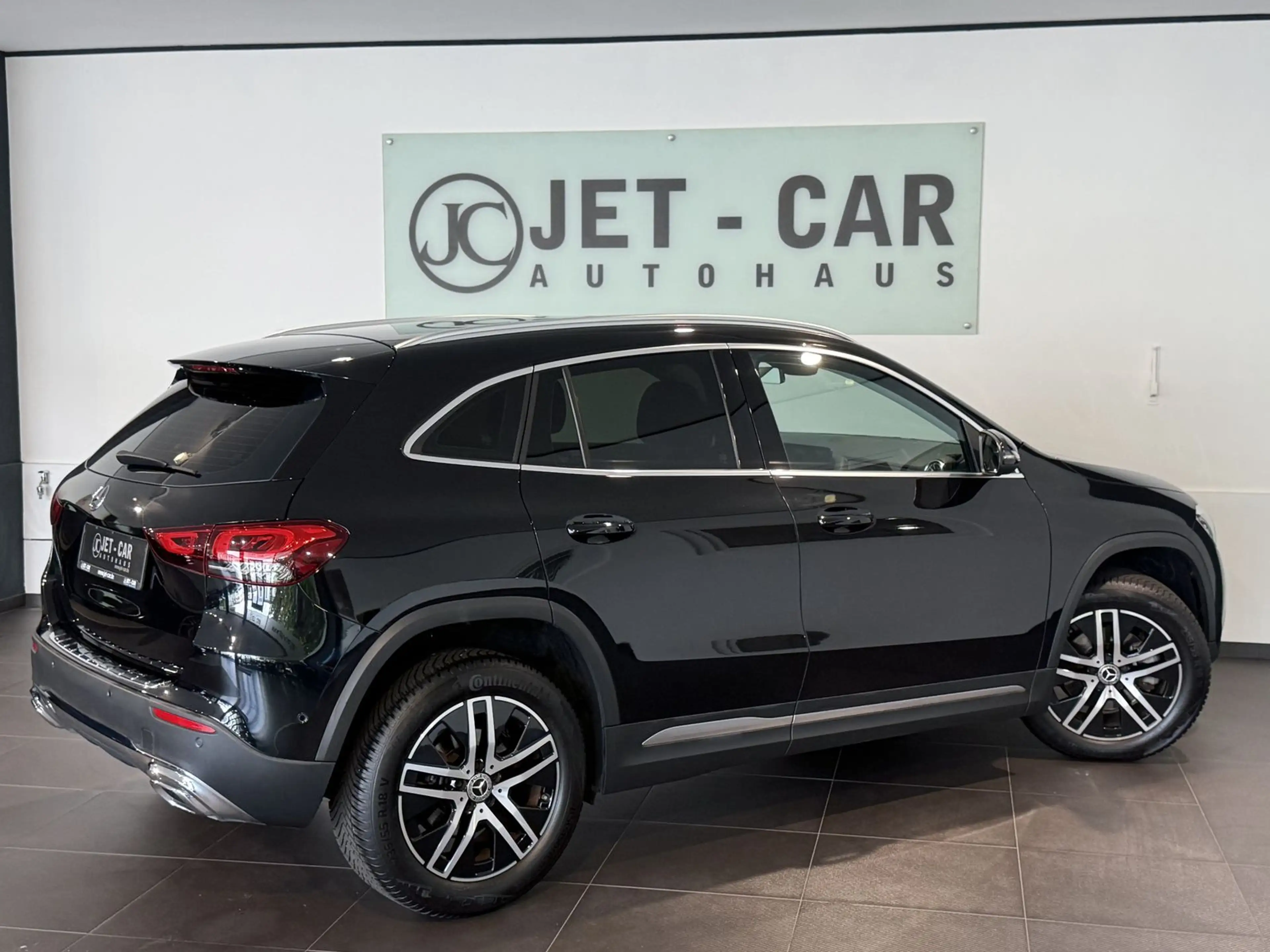 Mercedes-Benz GLA 200 *LED-Kamera-2. Hand* — photo 7