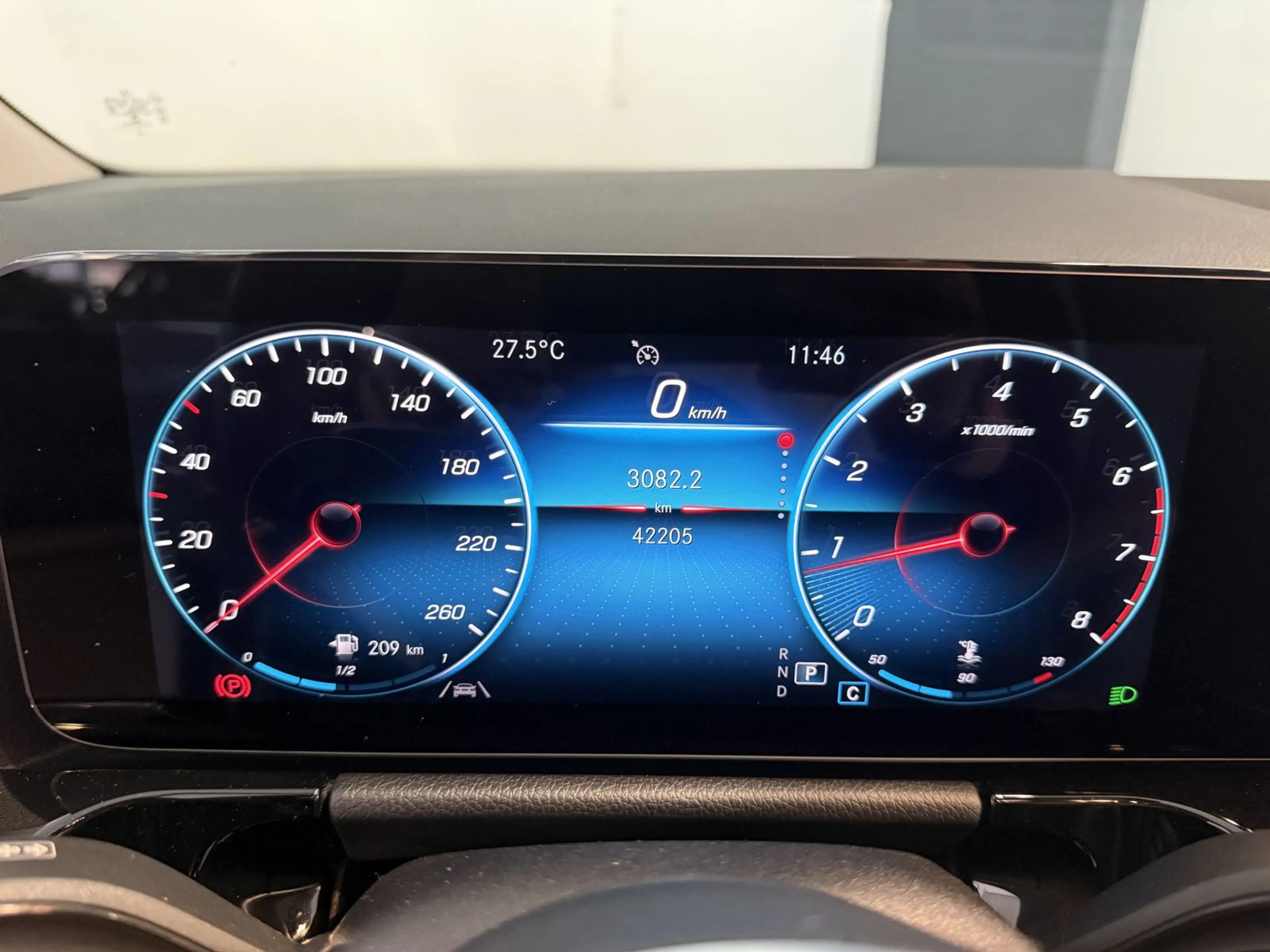 Mercedes-Benz GLA 200 *LED-Kamera-2. Hand* — photo 14