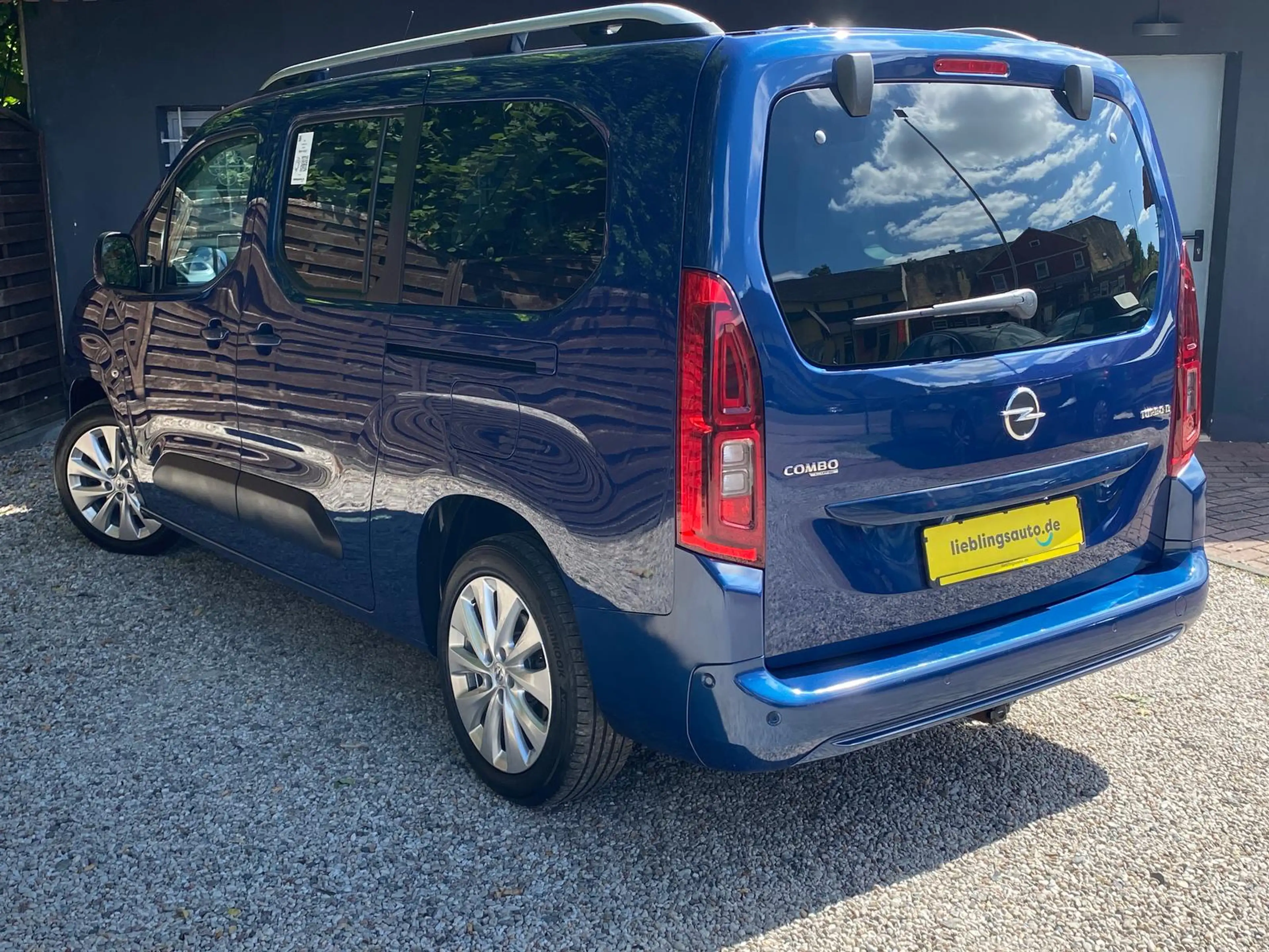 Opel Combo Life 1.5 CDTI 7-Sitze AHK Head-Up DAB Navi — photo 6
