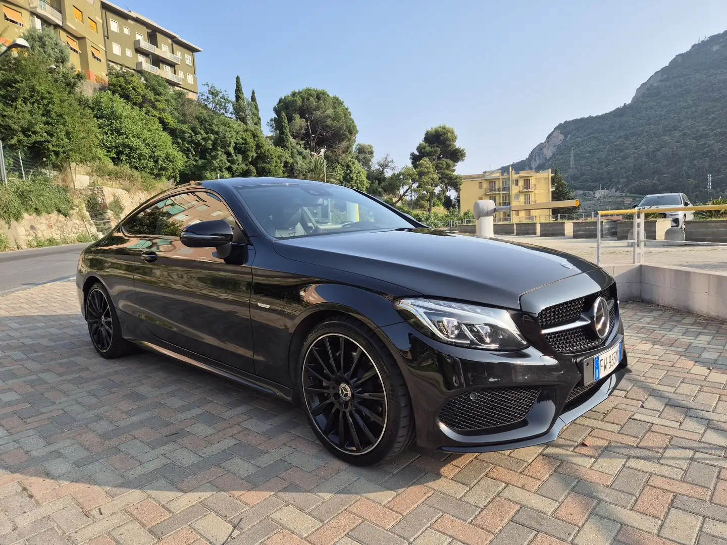 Mercedes-Benz C 220 Coupe d Premium Plus amg night edition - 1