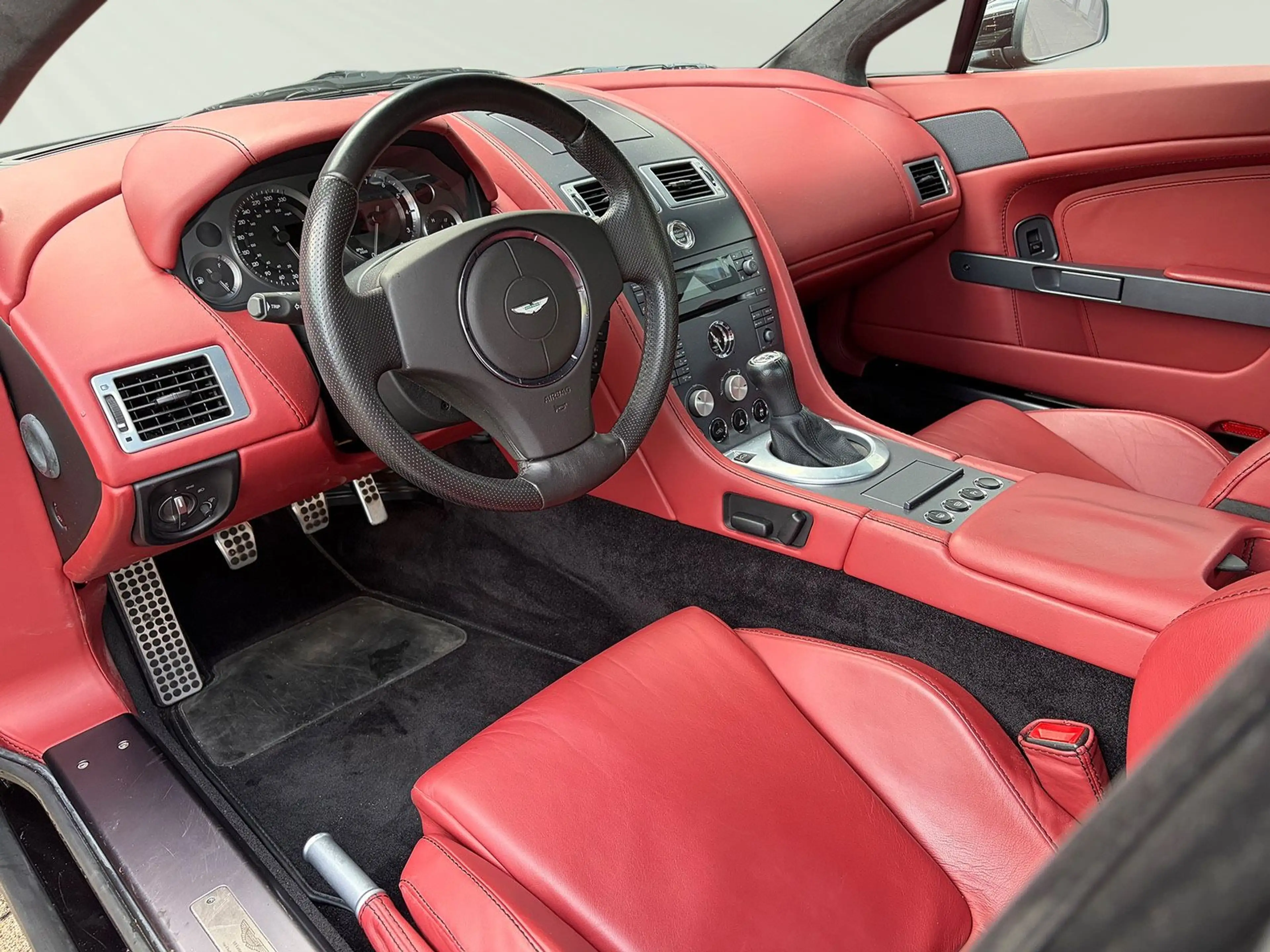 Aston Martin V8 4.3l/Schalter/BRD/2. Hand/Scheckheft — photo 7