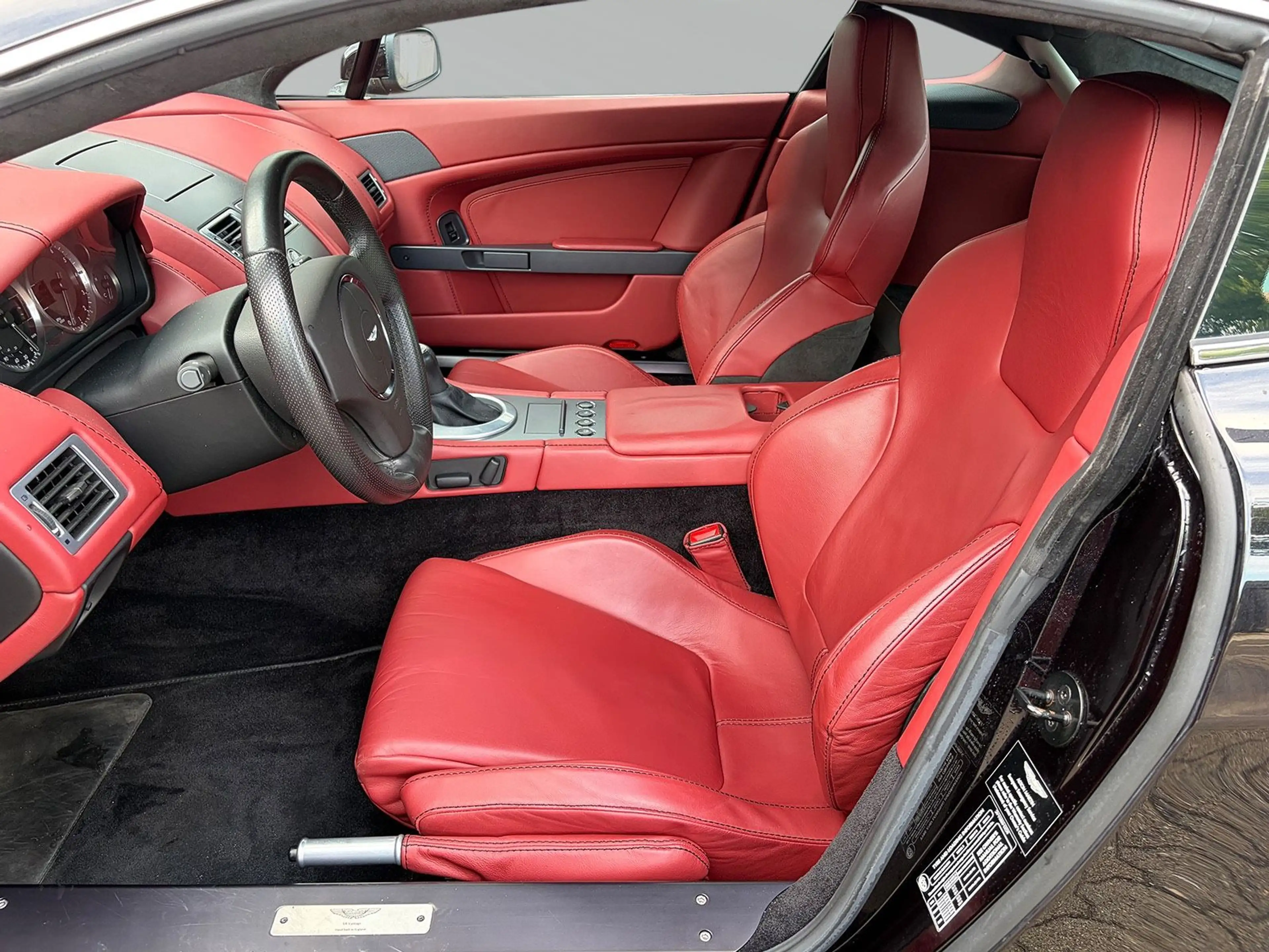 Aston Martin V8 4.3l/Schalter/BRD/2. Hand/Scheckheft — photo 8