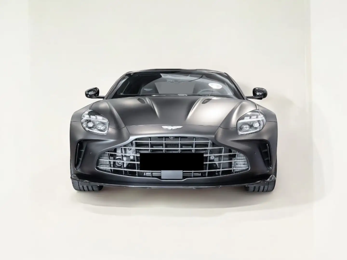 Aston Martin Vantage Чорний - 1