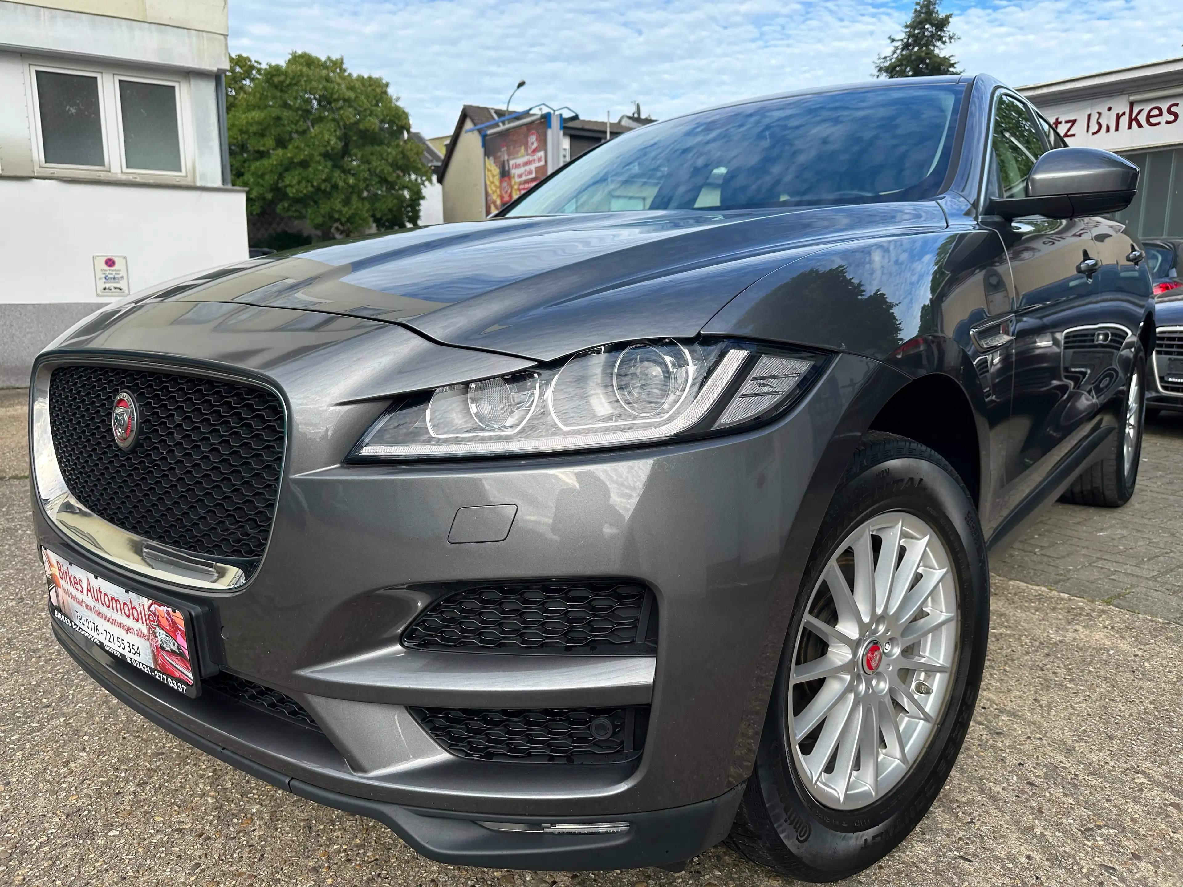 Jaguar F-Pace F-Pace Automatik/ Kamera/ LED/ Leder/ Spurhalte