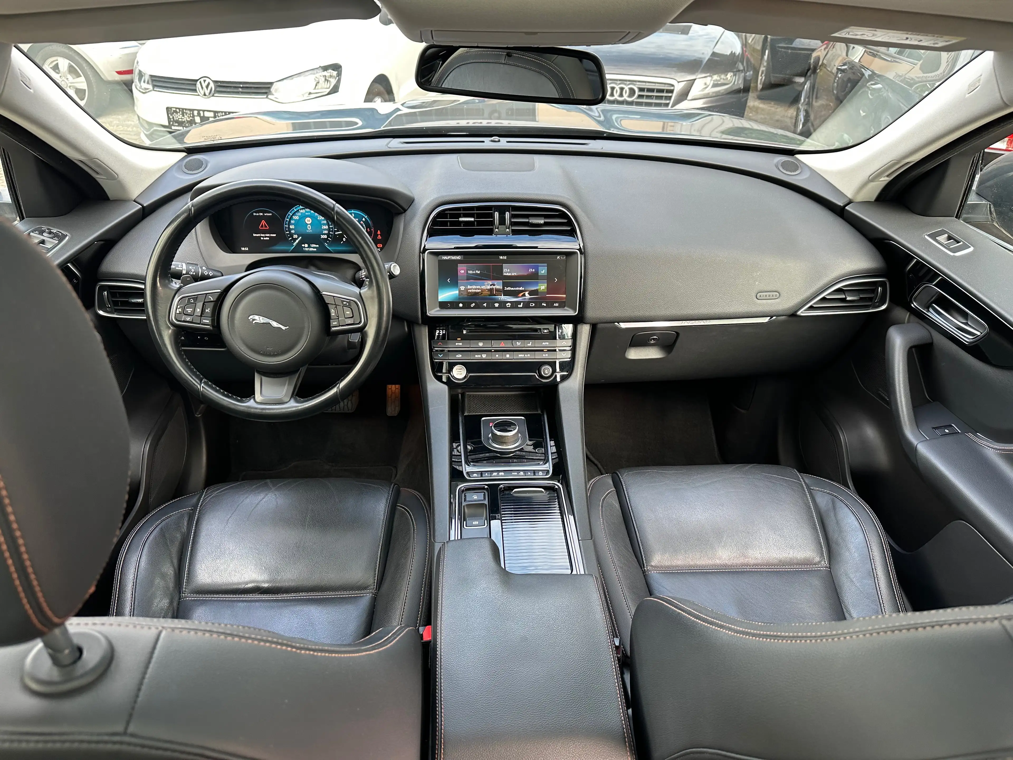 Jaguar F-Pace F-Pace Automatik/ Kamera/ LED/ Leder/ Spurhalte — photo 9