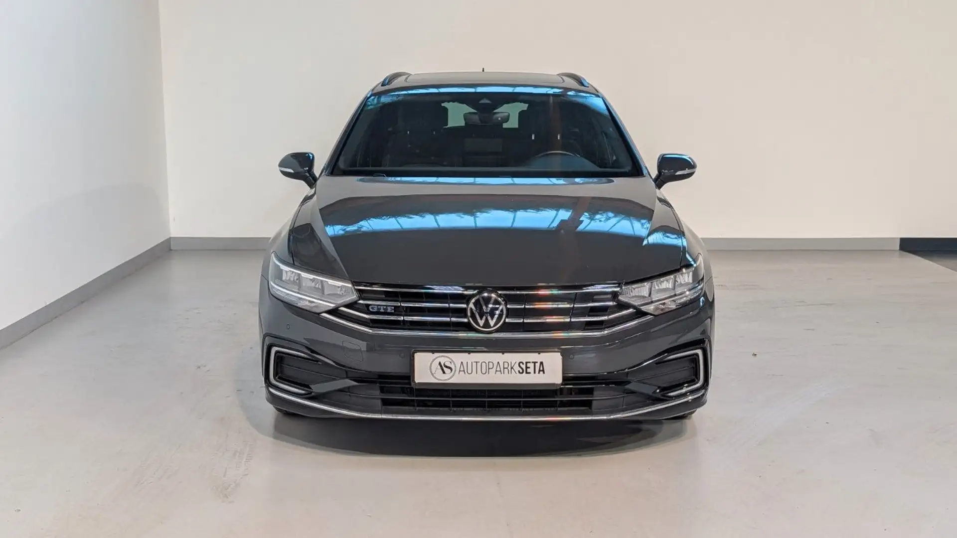 Volkswagen Passat Variant Passat 1.4TSI Var. GTE PANO*ACC*KAM*LANE*17" Gris - 2