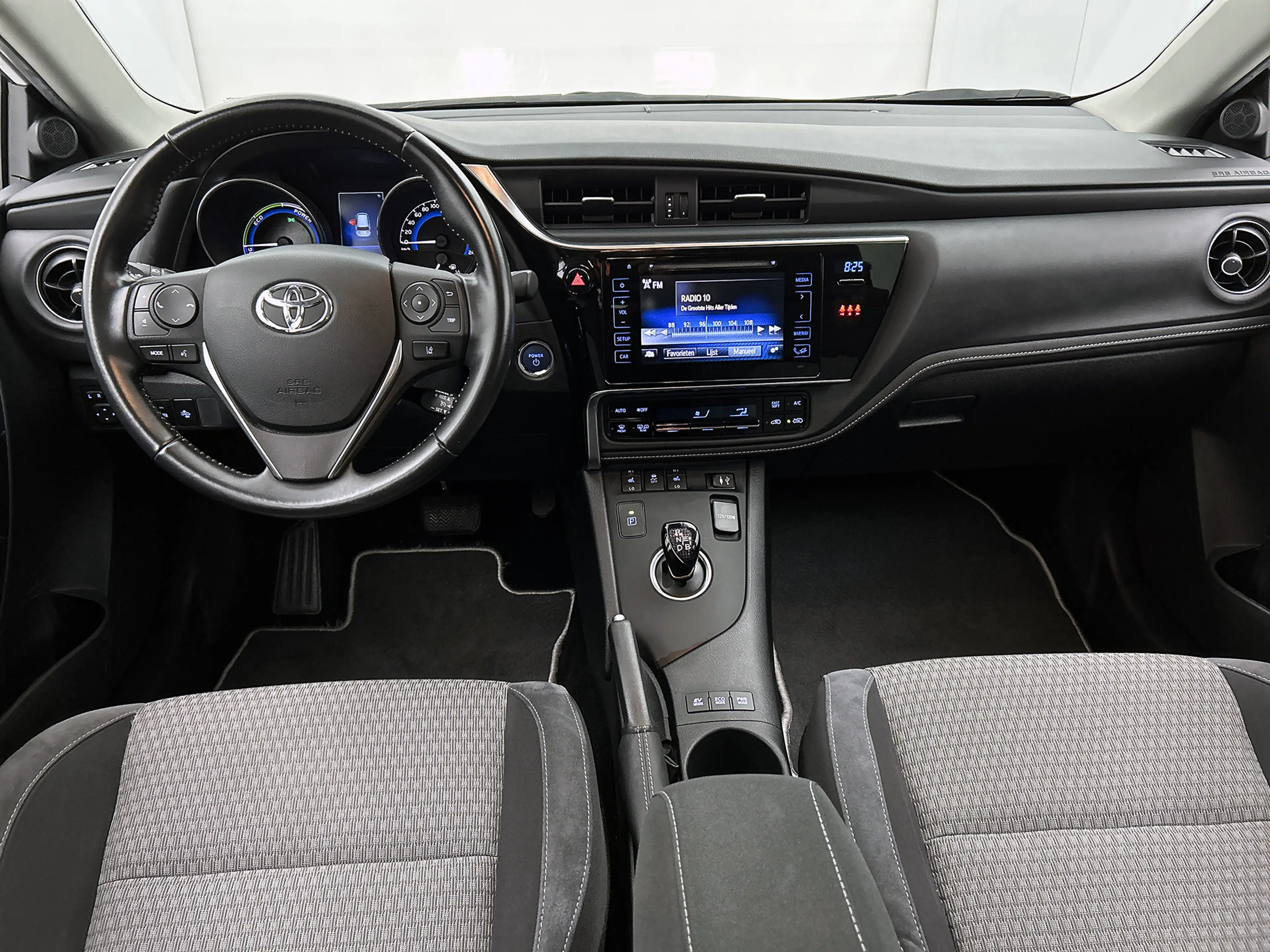Toyota Auris Touring Sports 1.8 Hybrid Dynamic Ultimate | Stoel — photo 14