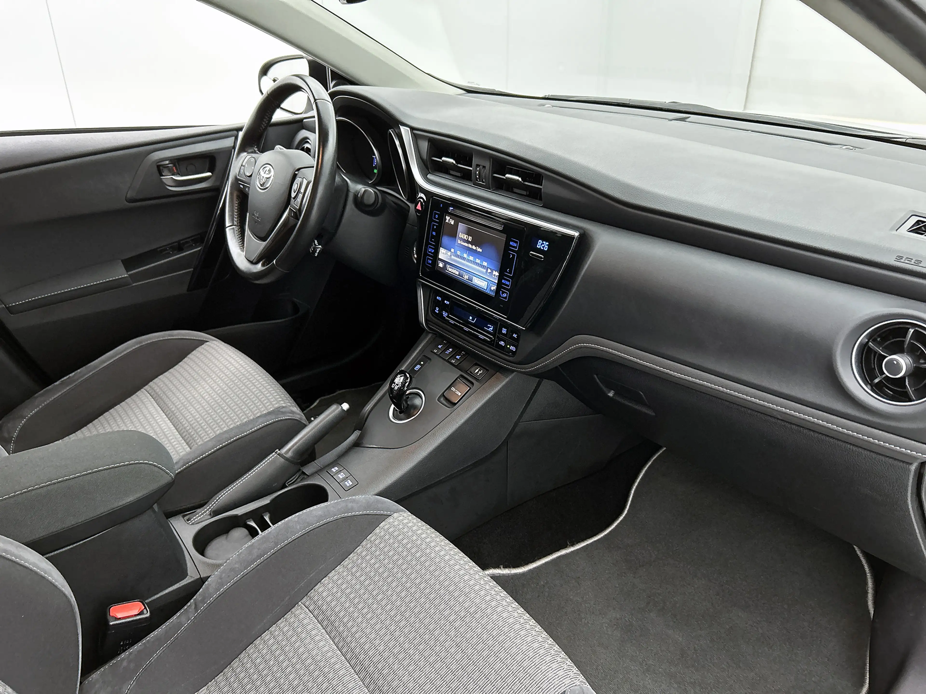 Toyota Auris Touring Sports 1.8 Hybrid Dynamic Ultimate | Stoel