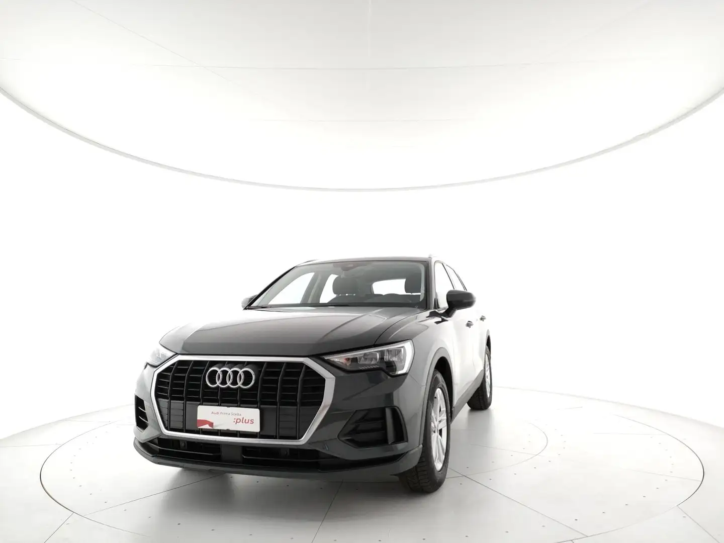 Audi Q3 35 2.0 tdi business - 1