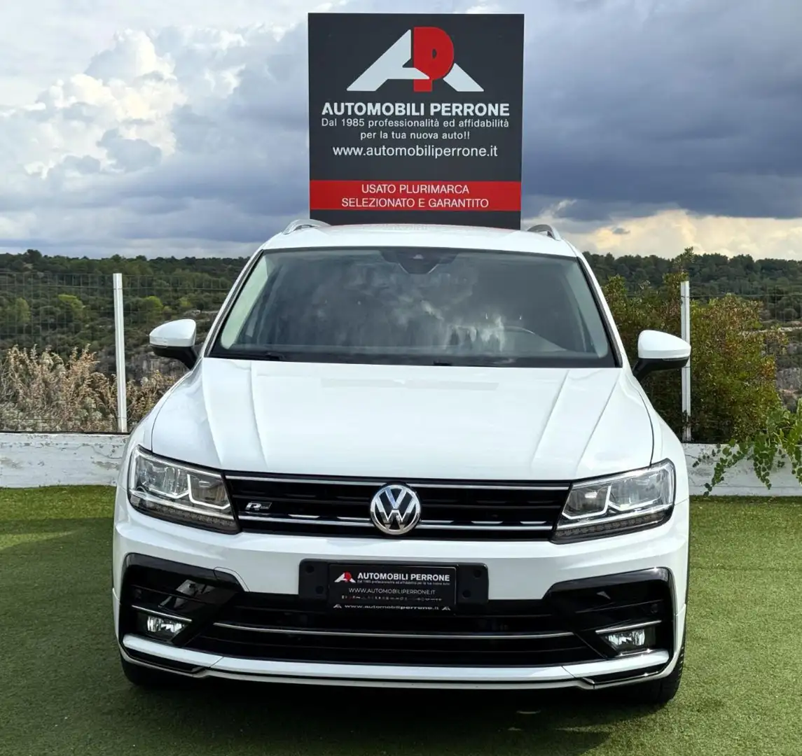 Volkswagen Tiguan 2.0 TDI 150cv DSG 4MOTION R-Line Wit - 2