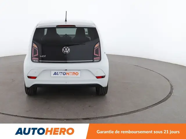 Volkswagen up! view 5