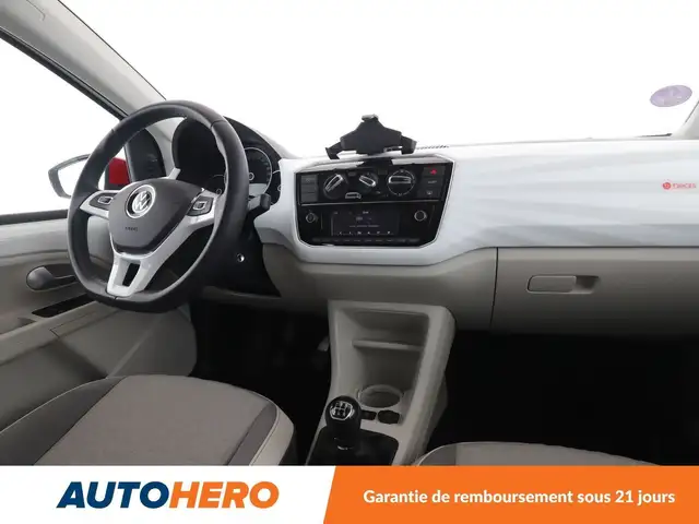 Volkswagen up! view 13