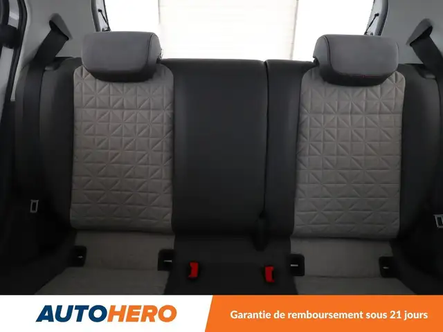 Volkswagen up! view 15