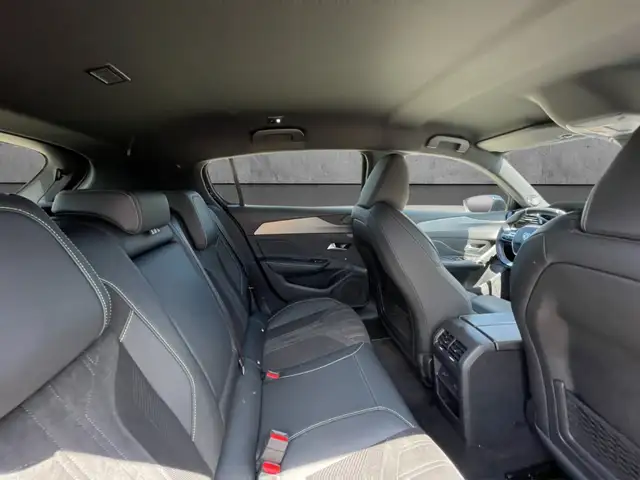 Peugeot 308 view 14