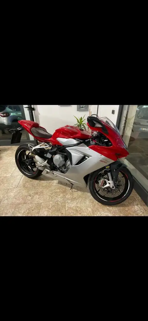 MV Agusta F3 800 EAS - 1