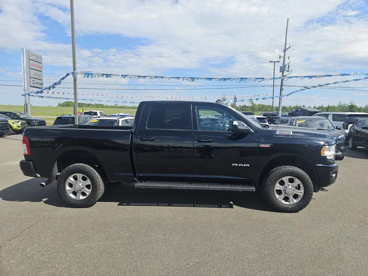 RAM 2500 снимка RAM 2500