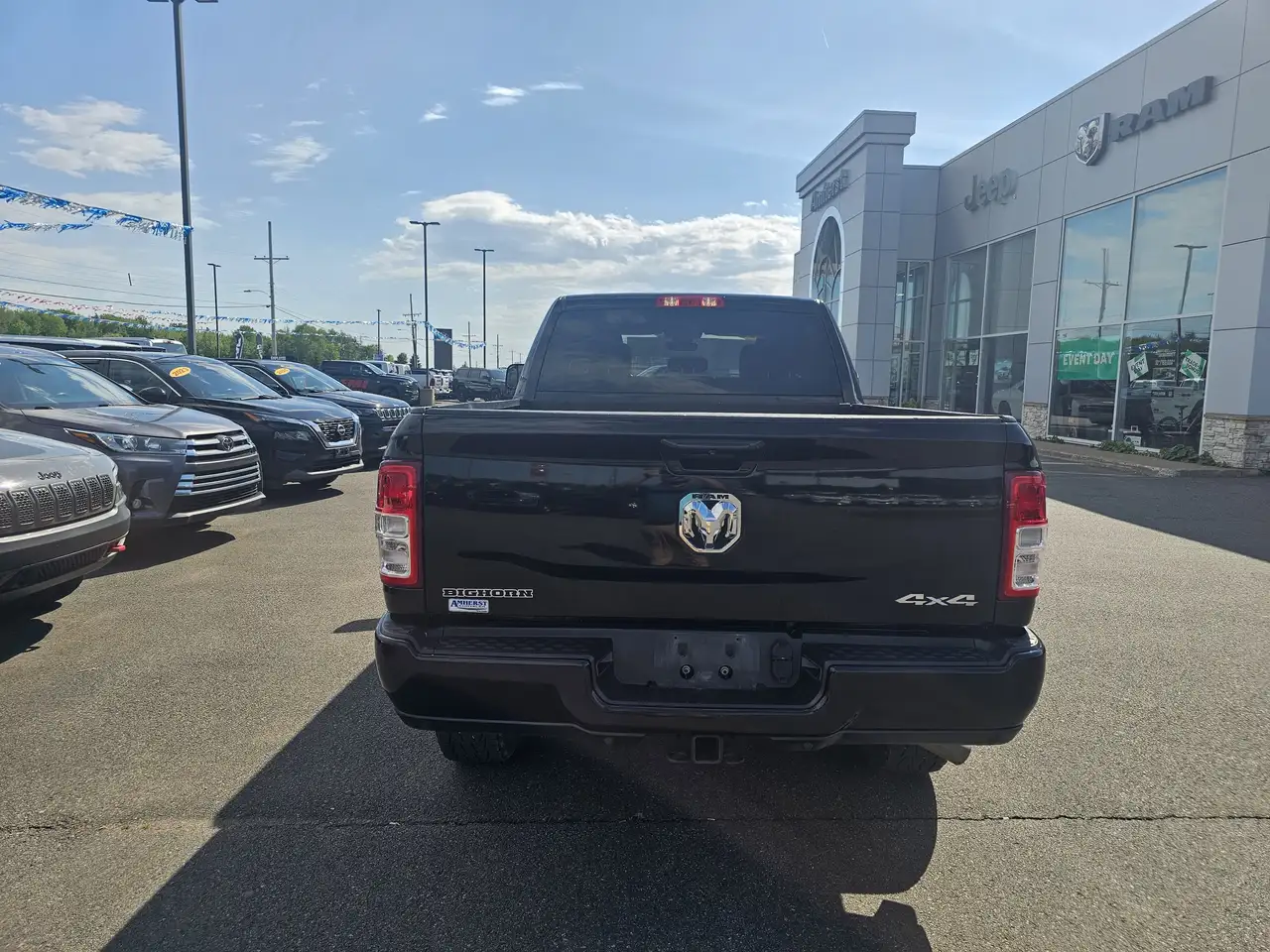 RAM 2500 снимка RAM 2500