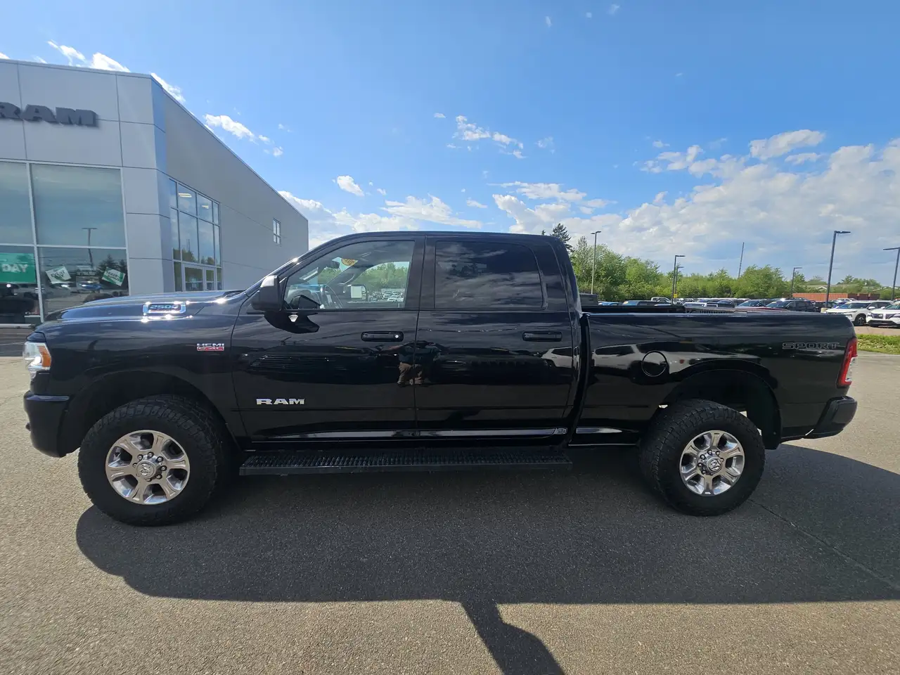 RAM 2500 снимка RAM 2500