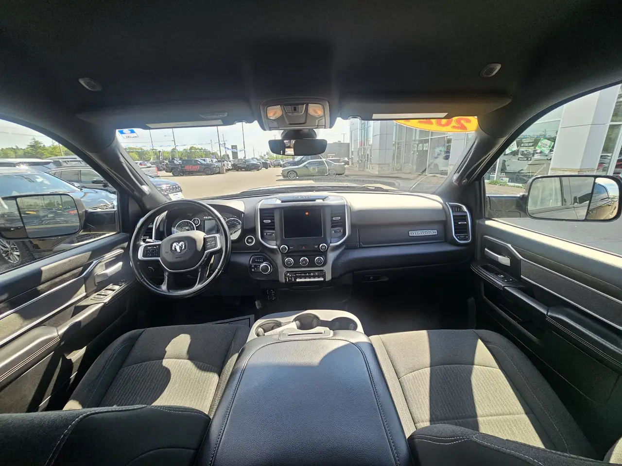 RAM 2500 снимка RAM 2500