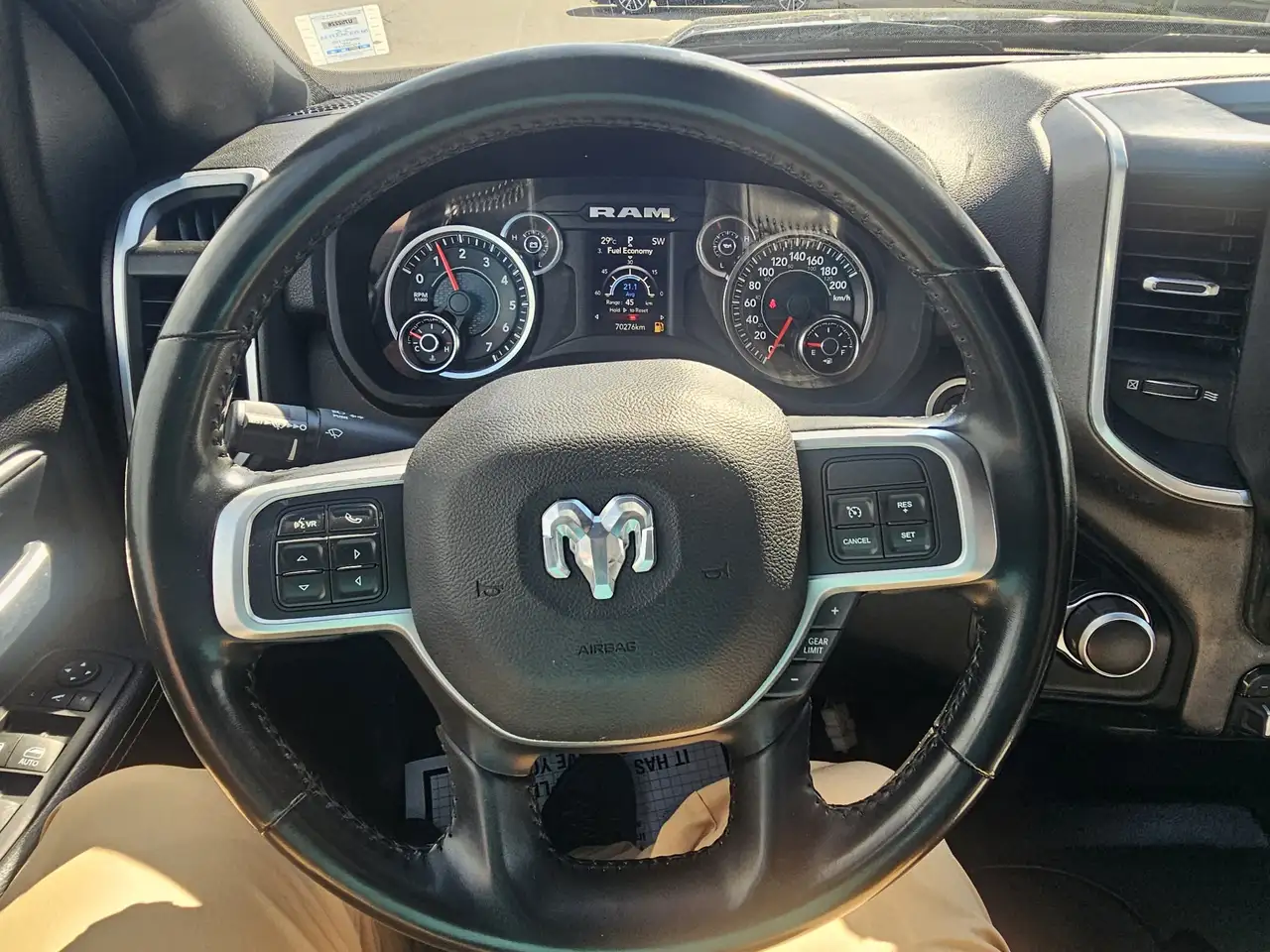 RAM 2500 снимка RAM 2500