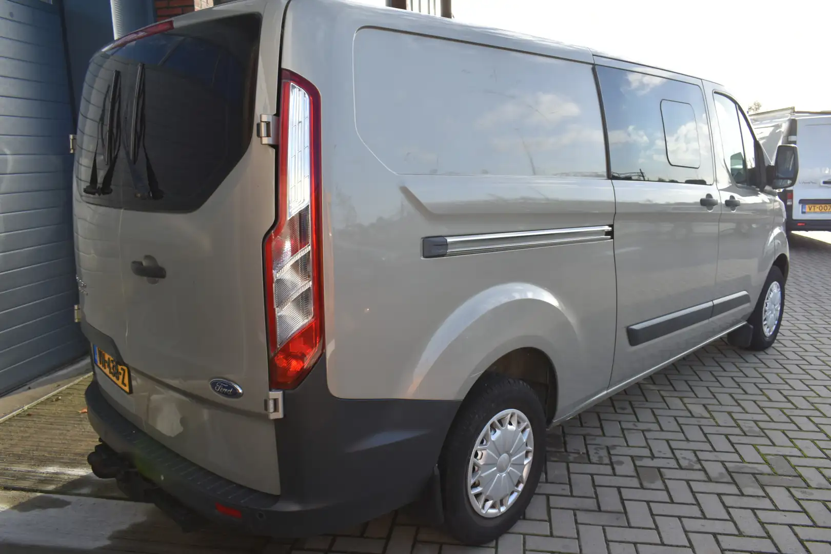 Ford Transit Custom 290 2.2 TDCI L2H1 Trend €7750 netto Grigio - 2