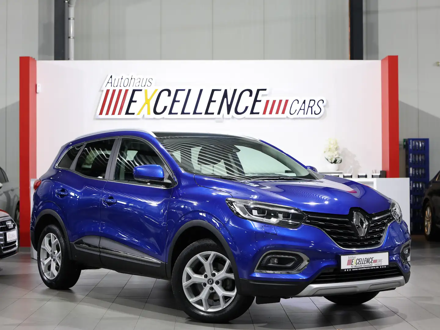 Renault Kadjar TCe 140 DELUXE / PANORAMA / LED-VISION Bleu - 1