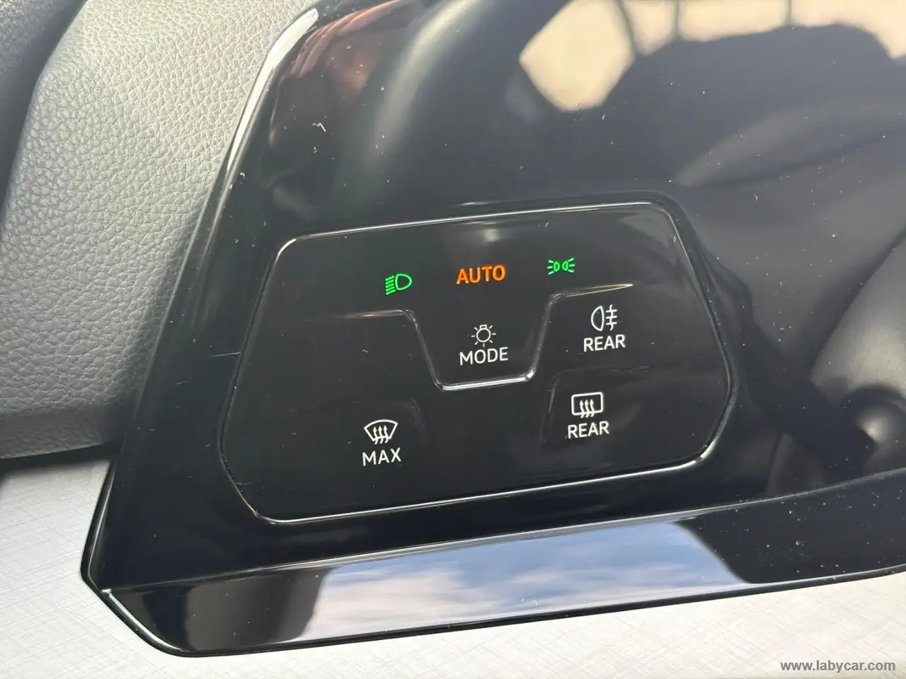 Volkswagen Golf 2.0 TDI 115 CV SCR Life 24