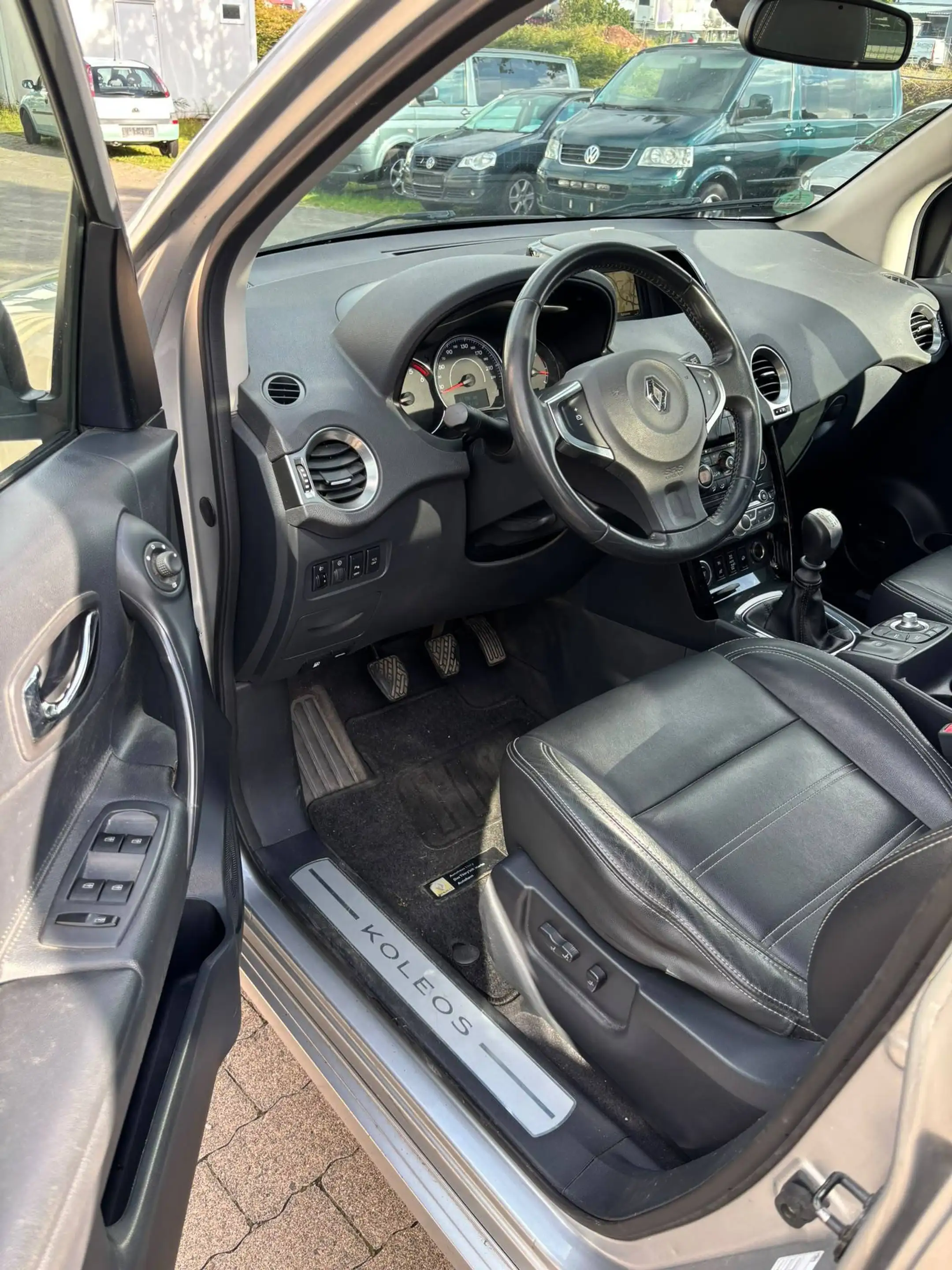Renault Koleos Night*BOSE*AHK*LEDER*PANO*PDC*ALU*KEYLESS-ENTRY* — photo 10