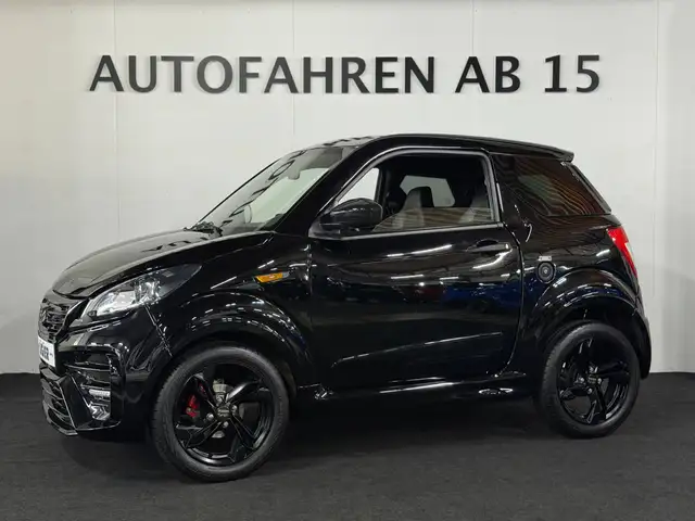 Ligier JS 50 Sport, "Black on Black", Facelift, Tablet, Carplay, Inkl Lieferung