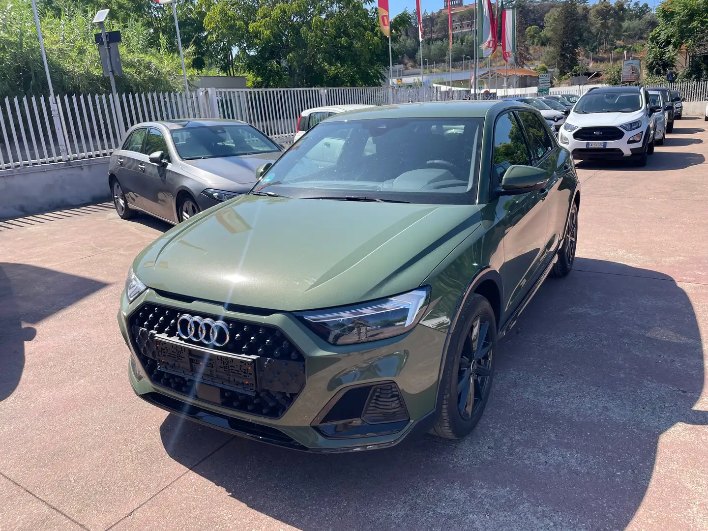 Audi A1 A1 allstreet 30 1.0 TFSI S-LINE Vert - 1