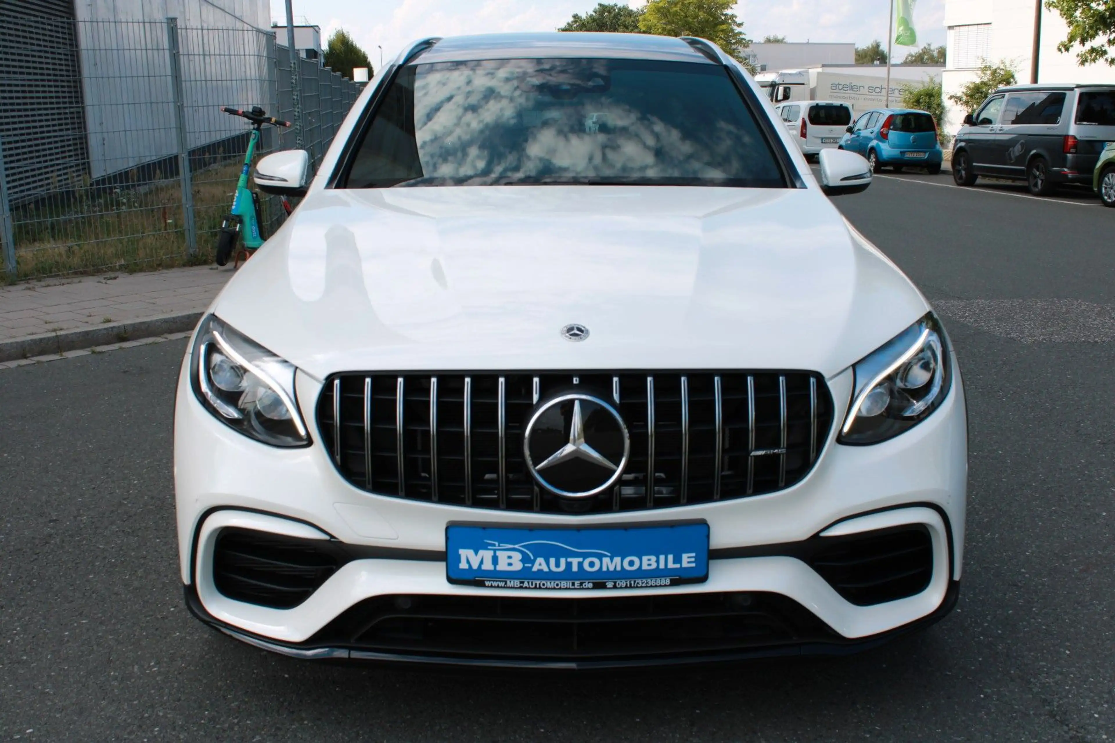 Mercedes-Benz GLC 63 AMG GLC 63S AMG 4Matic Burmester Pano AHK 21" — photo 3