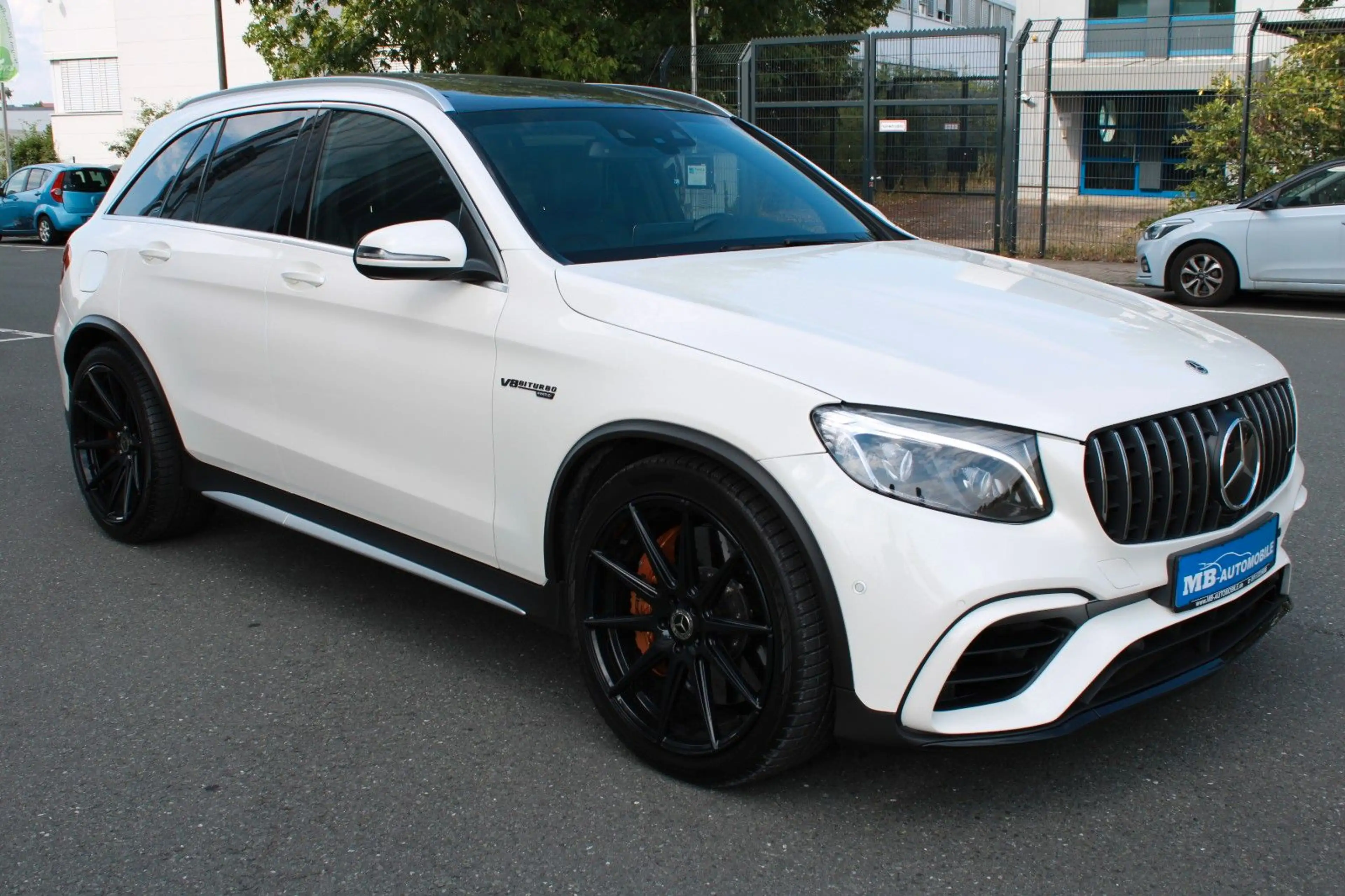 Mercedes-Benz GLC 63 AMG GLC 63S AMG 4Matic Burmester Pano AHK 21" — photo 4