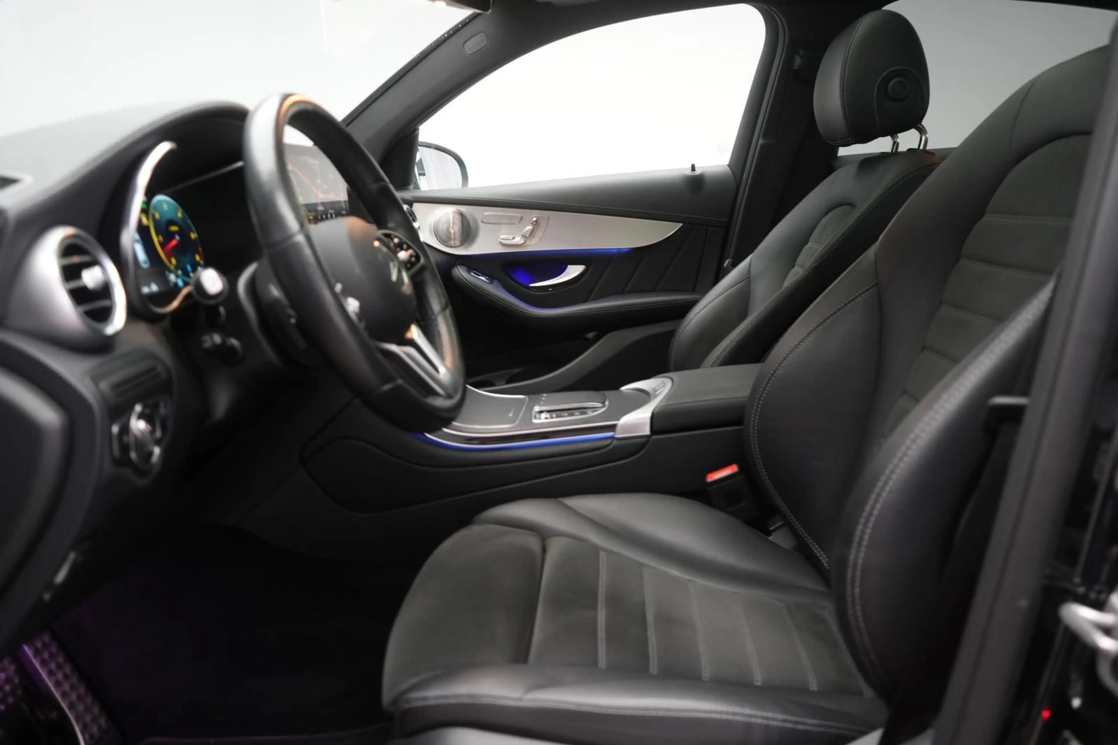 Mercedes-Benz GLC 400 4Matic 9G-Tronic AMG Distronic/Kamera/Bu — photo 9