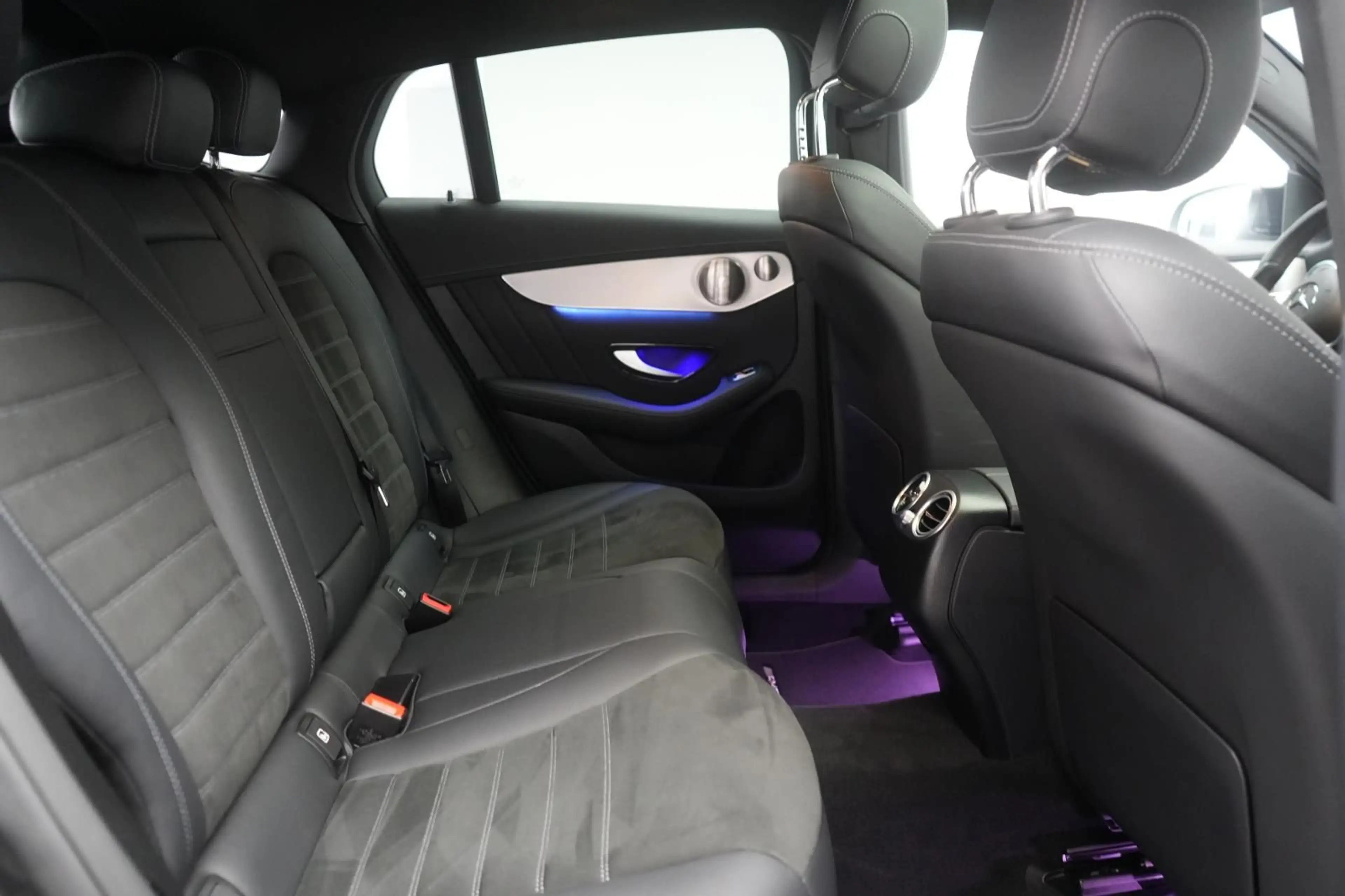 Mercedes-Benz GLC 400 4Matic 9G-Tronic AMG Distronic/Kamera/Bu — photo 8
