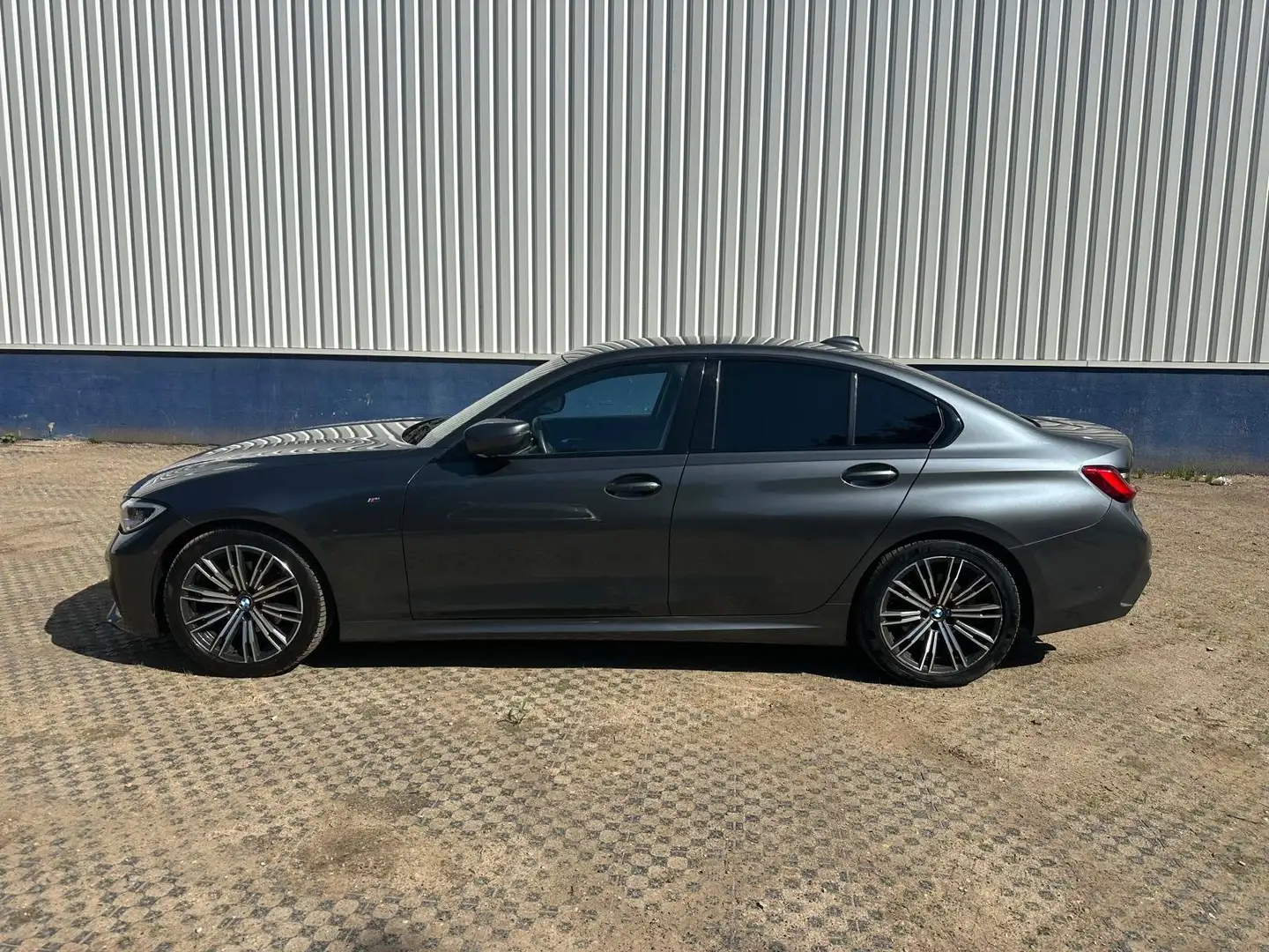 BMW 320 d Berline - M Pack Gris - 2
