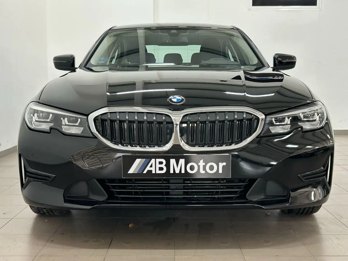 BMW 318 318dA Negro - 1