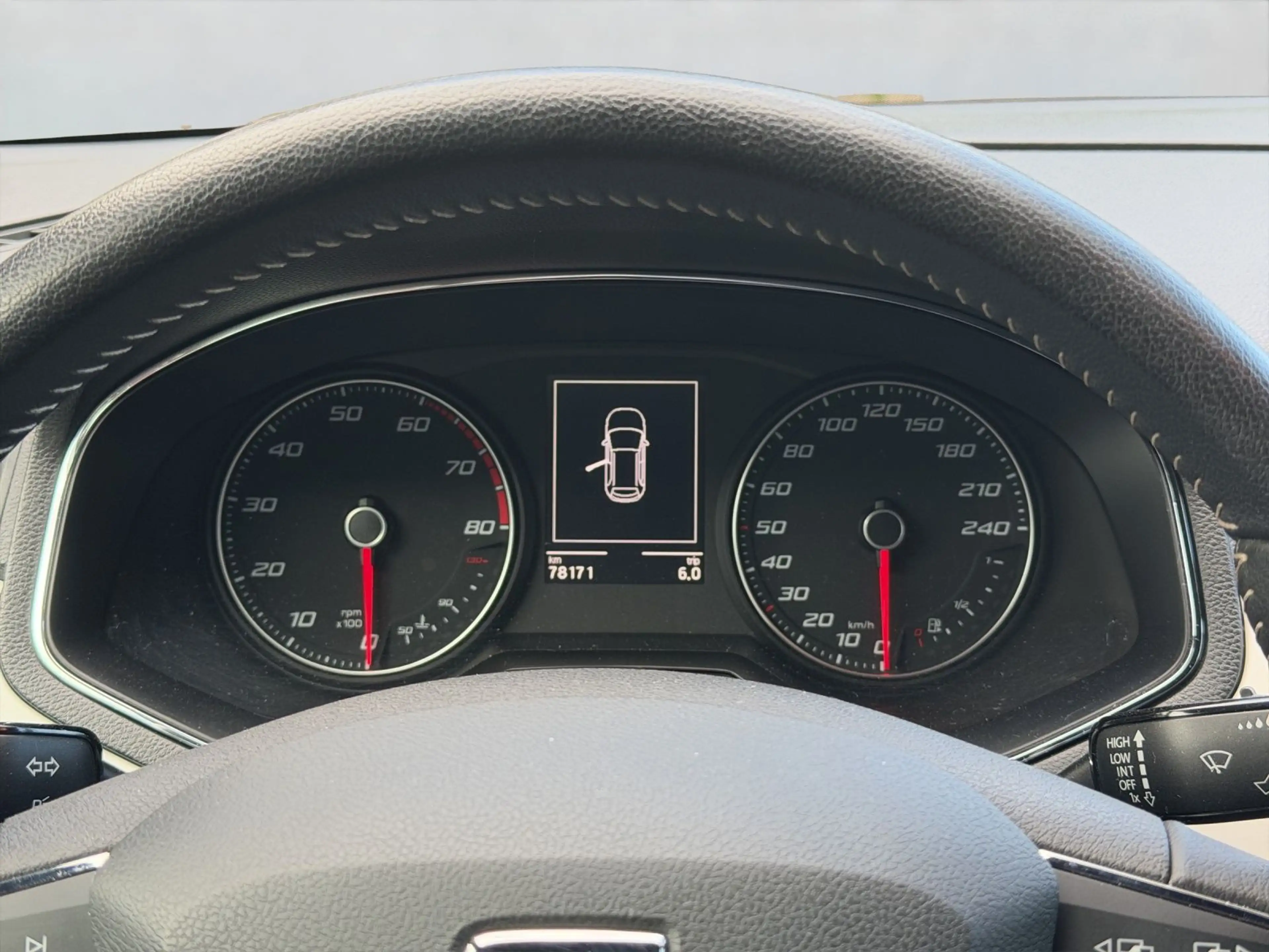 SEAT Arona Xcellence 1.0 TSI*AHK*LED*SHZ*CARPLAY*8-FA — photo 12
