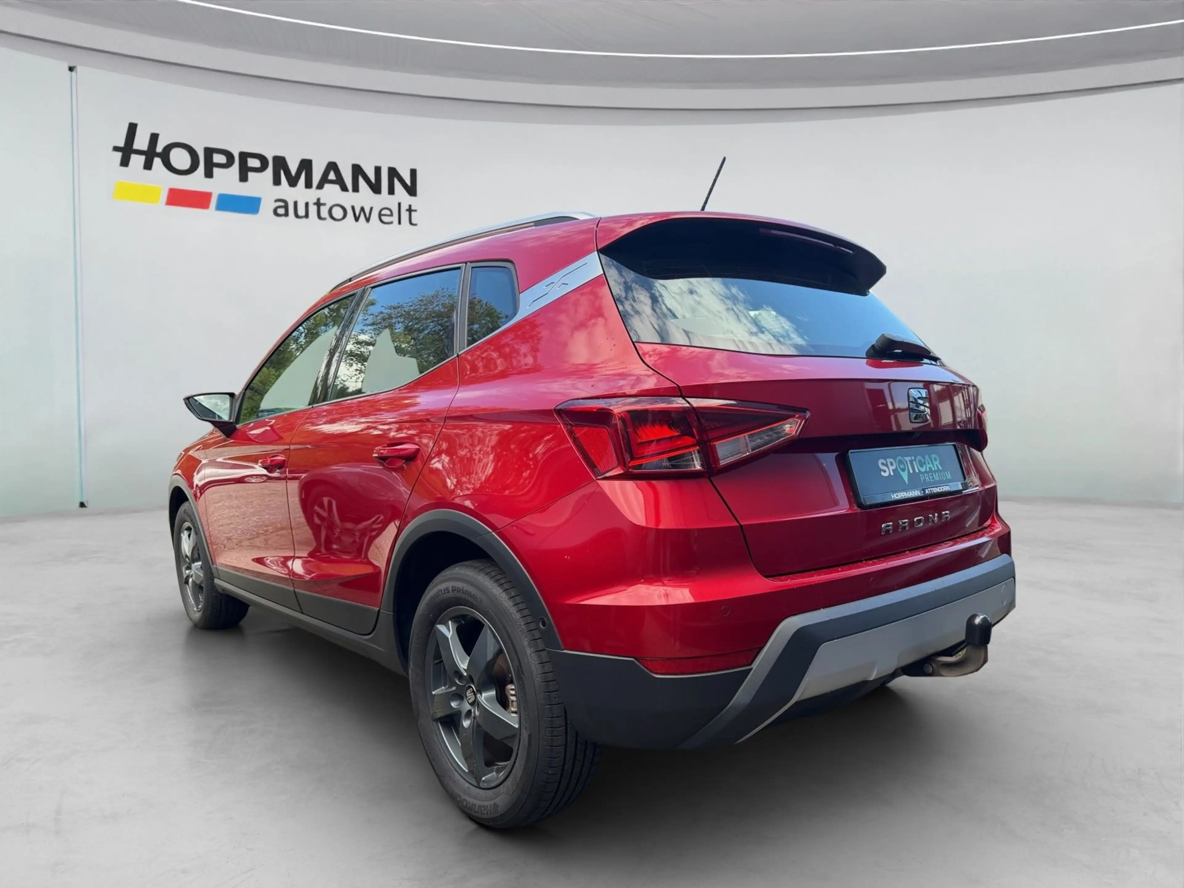 SEAT Arona Xcellence 1.0 TSI*AHK*LED*SHZ*CARPLAY*8-FA — photo 5