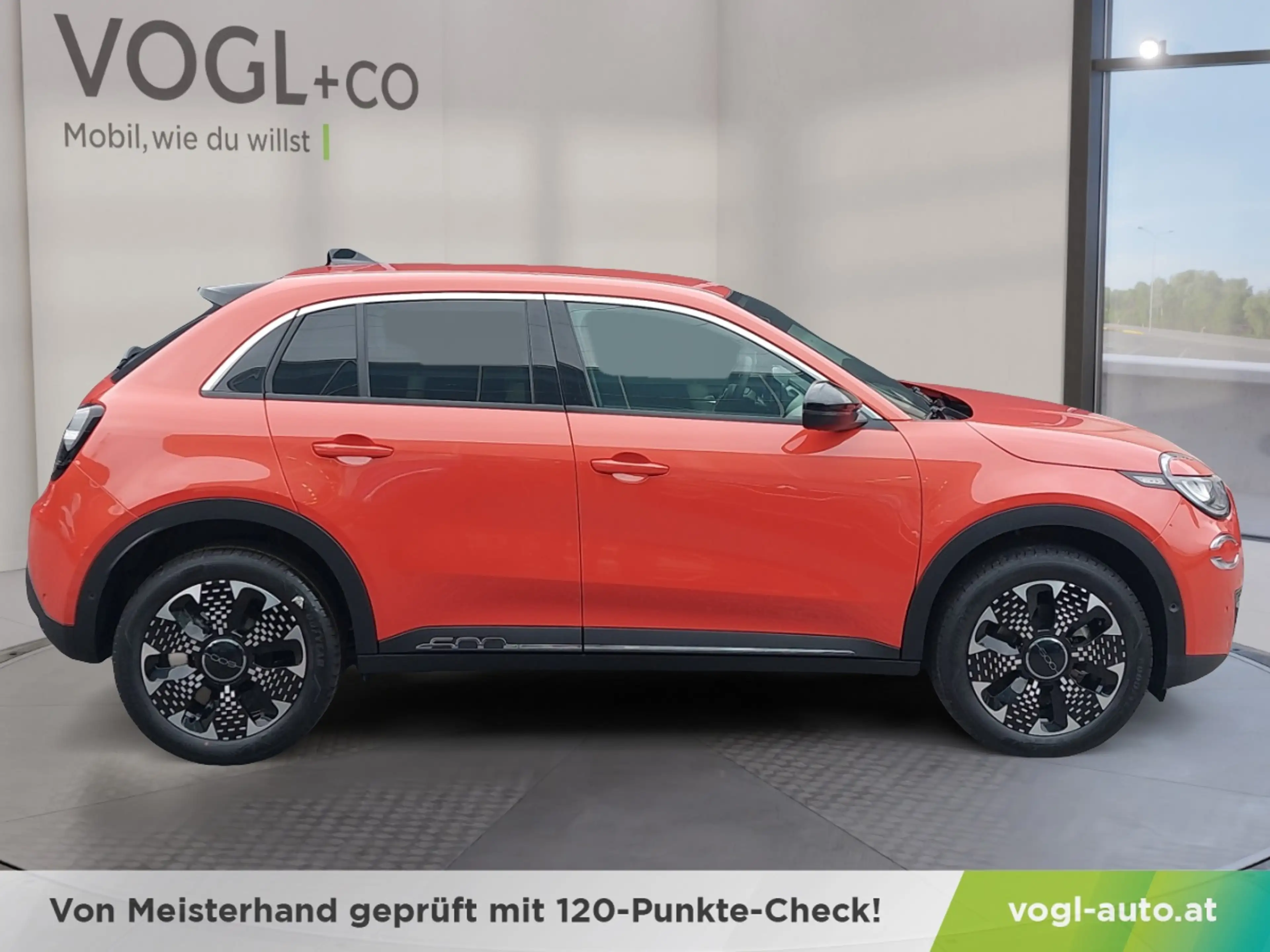 Fiat 600 Hybrid La Prima — photo 8